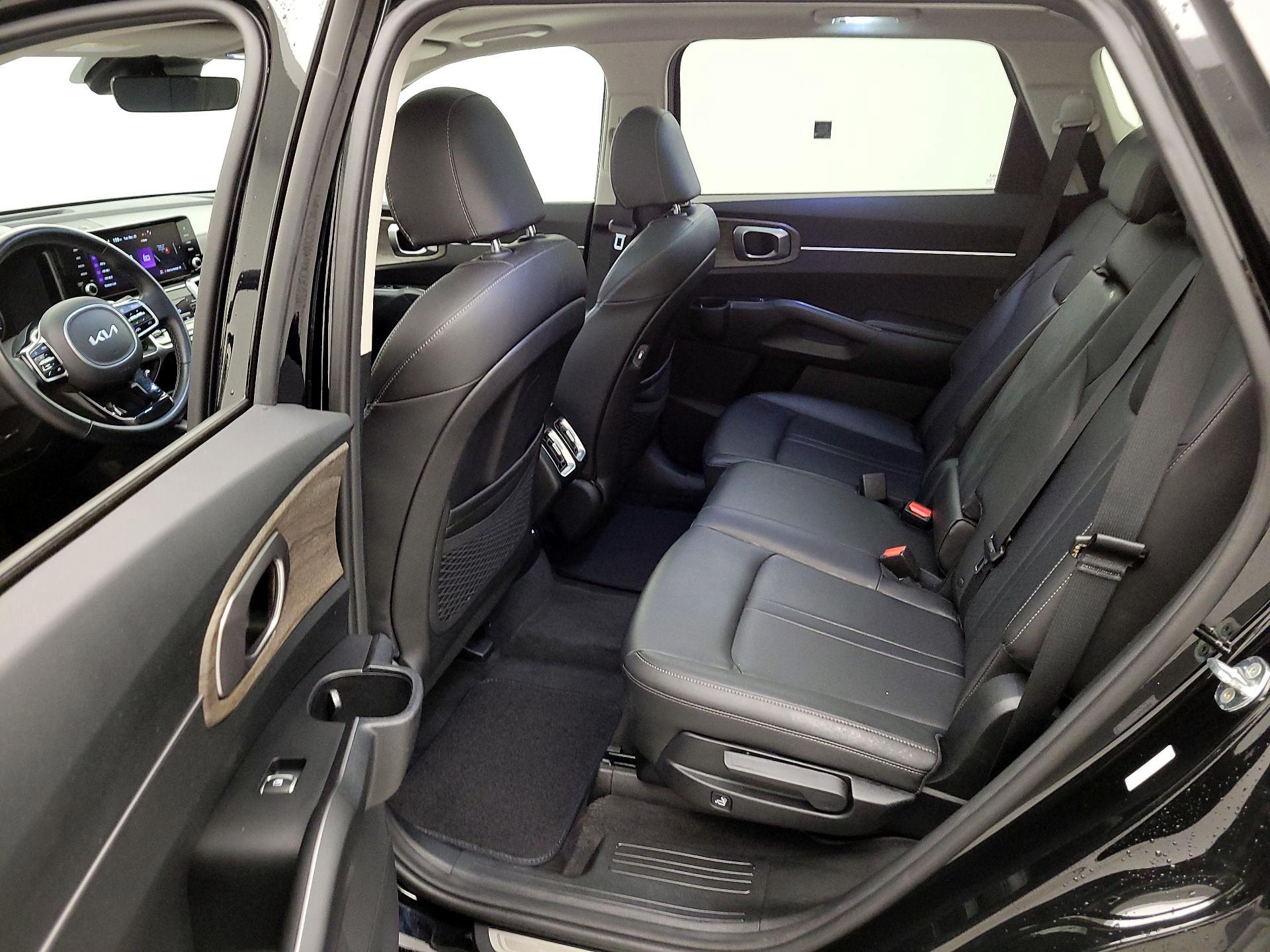 Thumbnail: 2022 Kia Sorento - 20