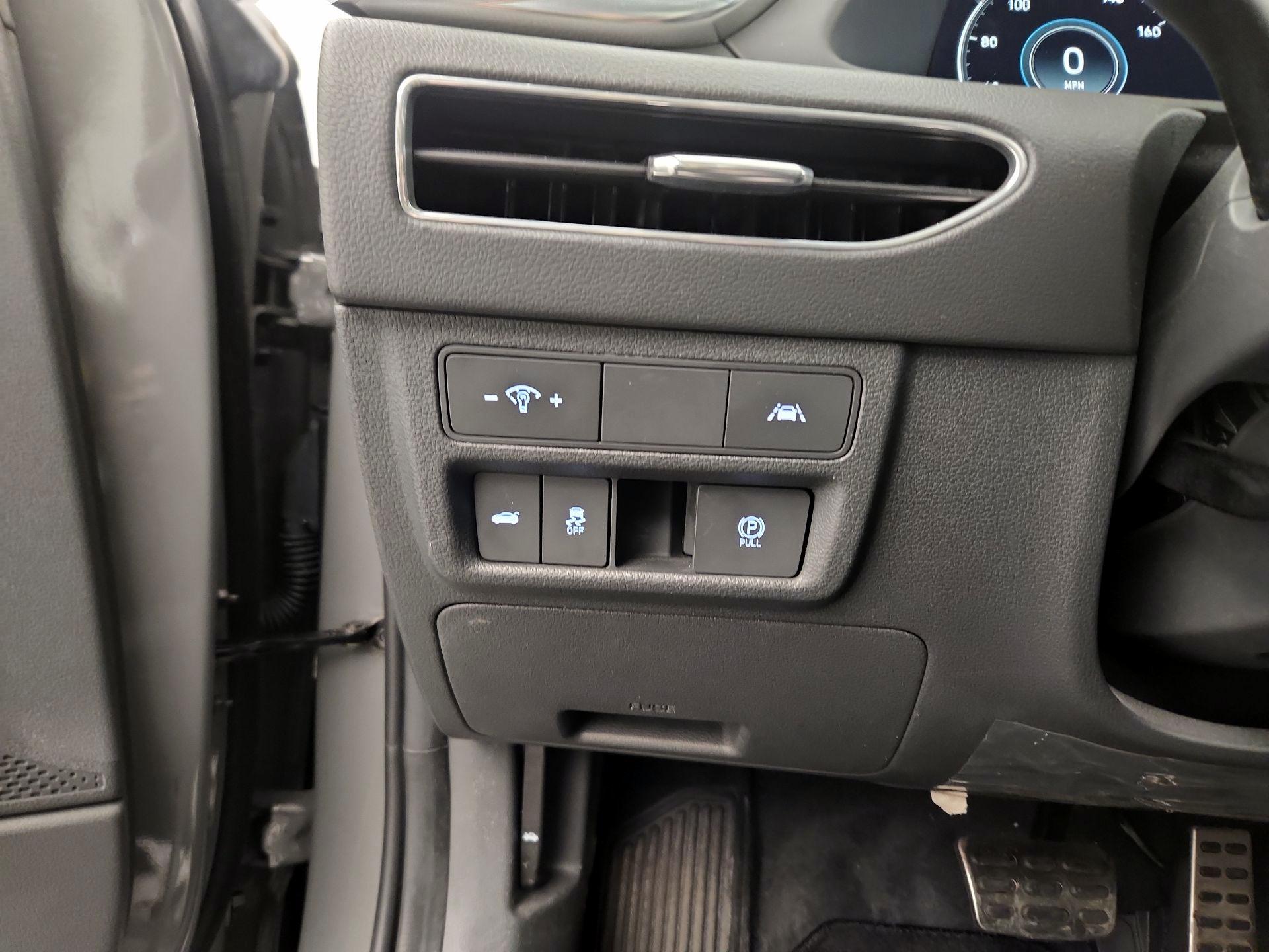 Thumbnail: 2023 Hyundai Sonata - 13