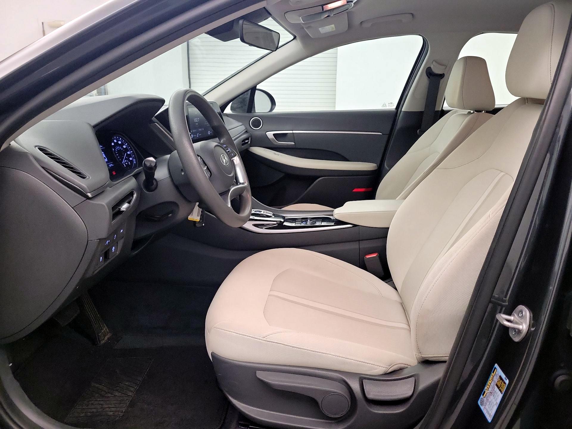 Thumbnail: 2023 Hyundai Sonata - 9