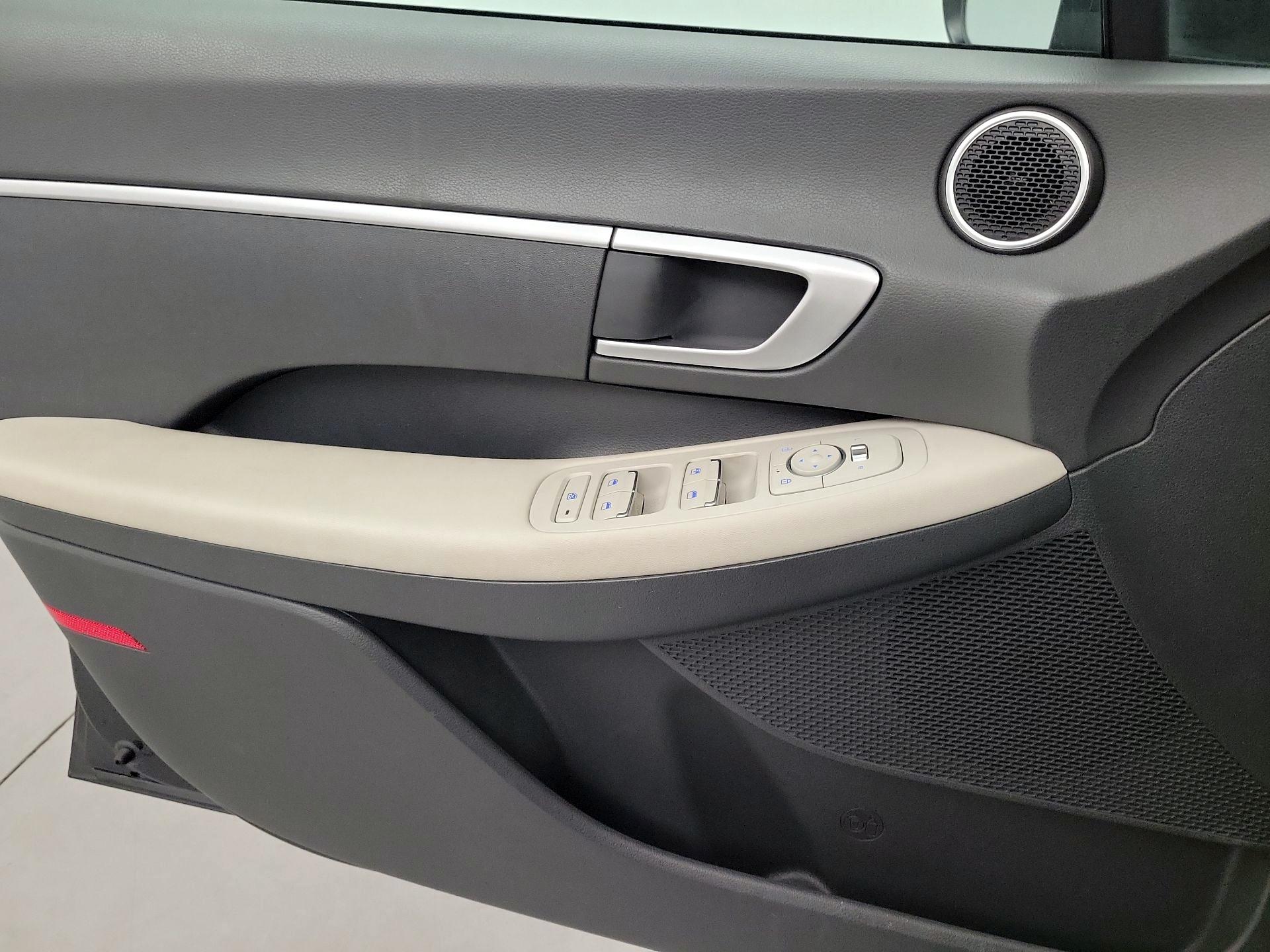 Thumbnail: 2023 Hyundai Sonata - 10