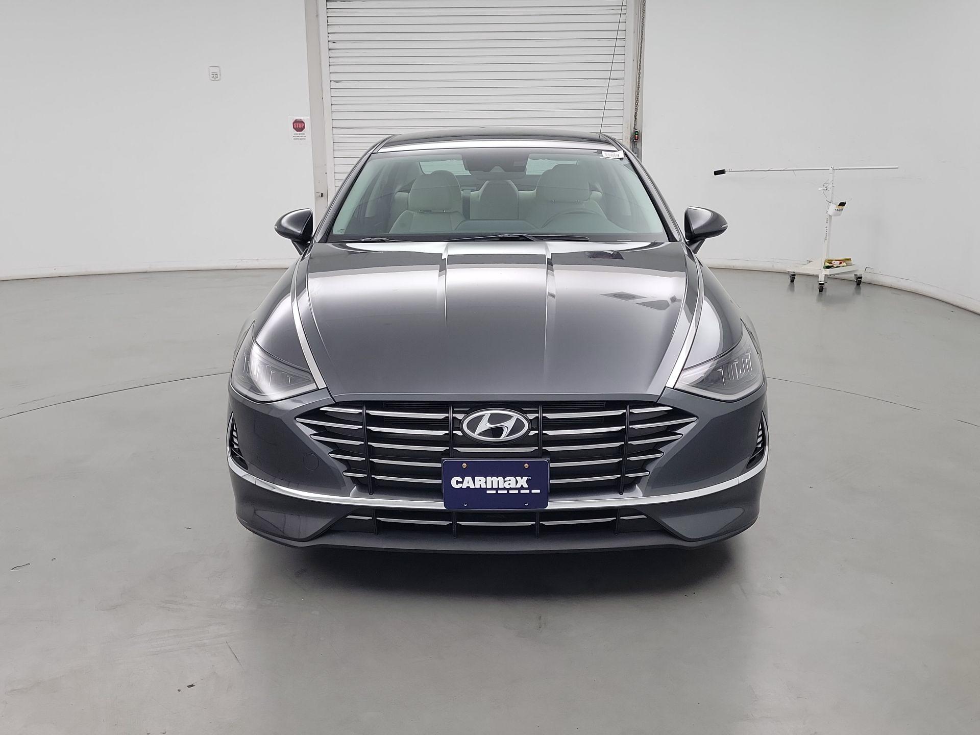 Thumbnail: 2023 Hyundai Sonata - 2