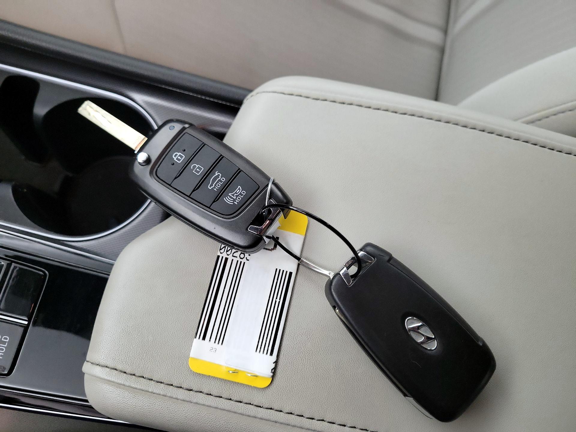 Thumbnail: 2023 Hyundai Sonata - 20