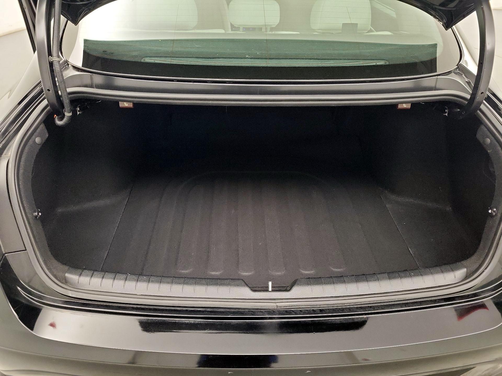 Thumbnail: 2023 Hyundai Sonata - 19