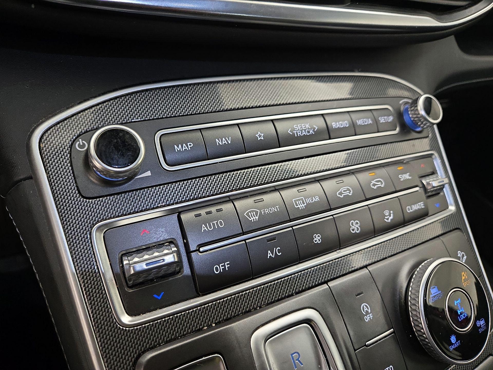 Thumbnail: 2022 Hyundai Santa Fe - 15