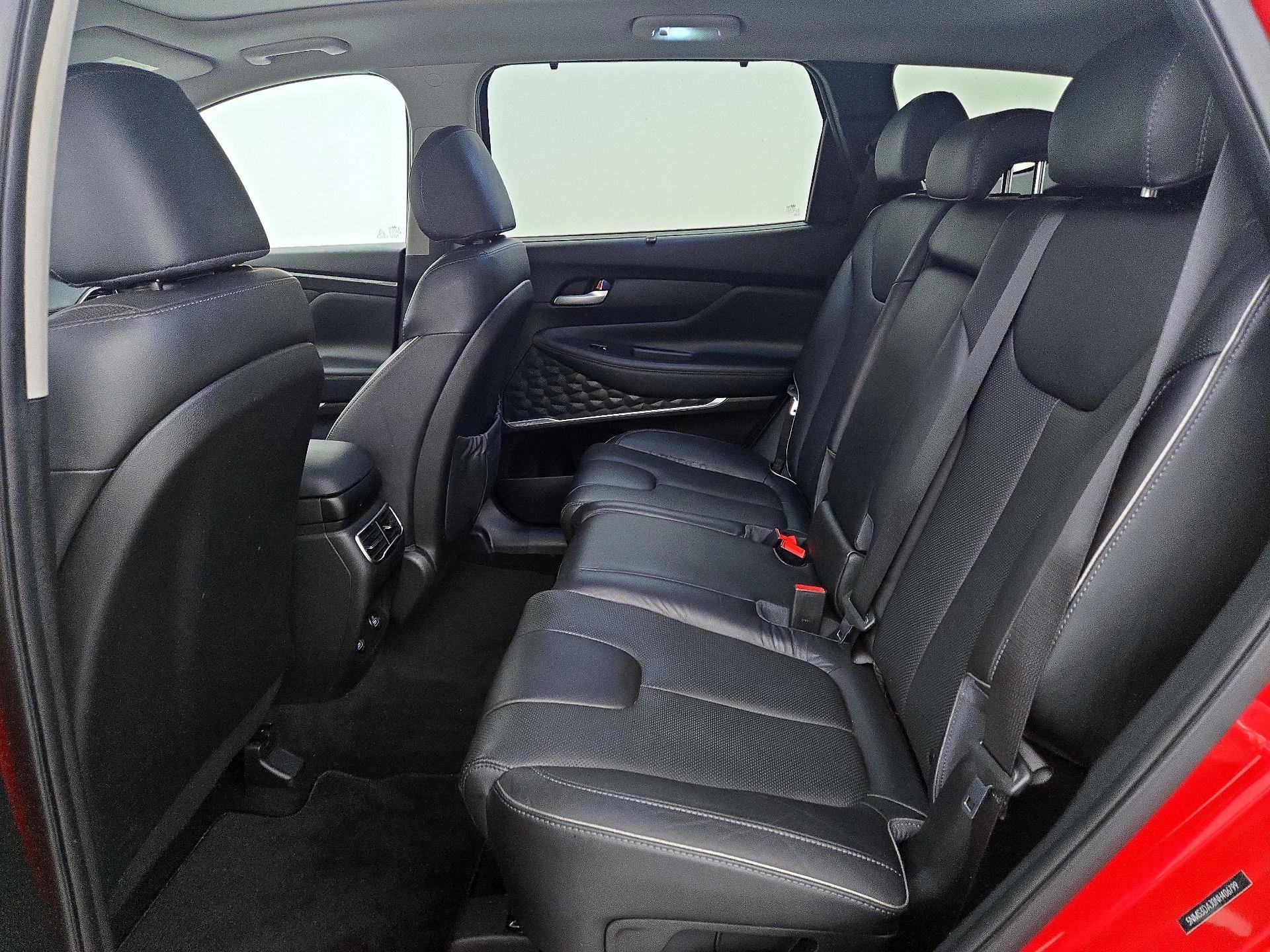 Thumbnail: 2022 Hyundai Santa Fe - 17