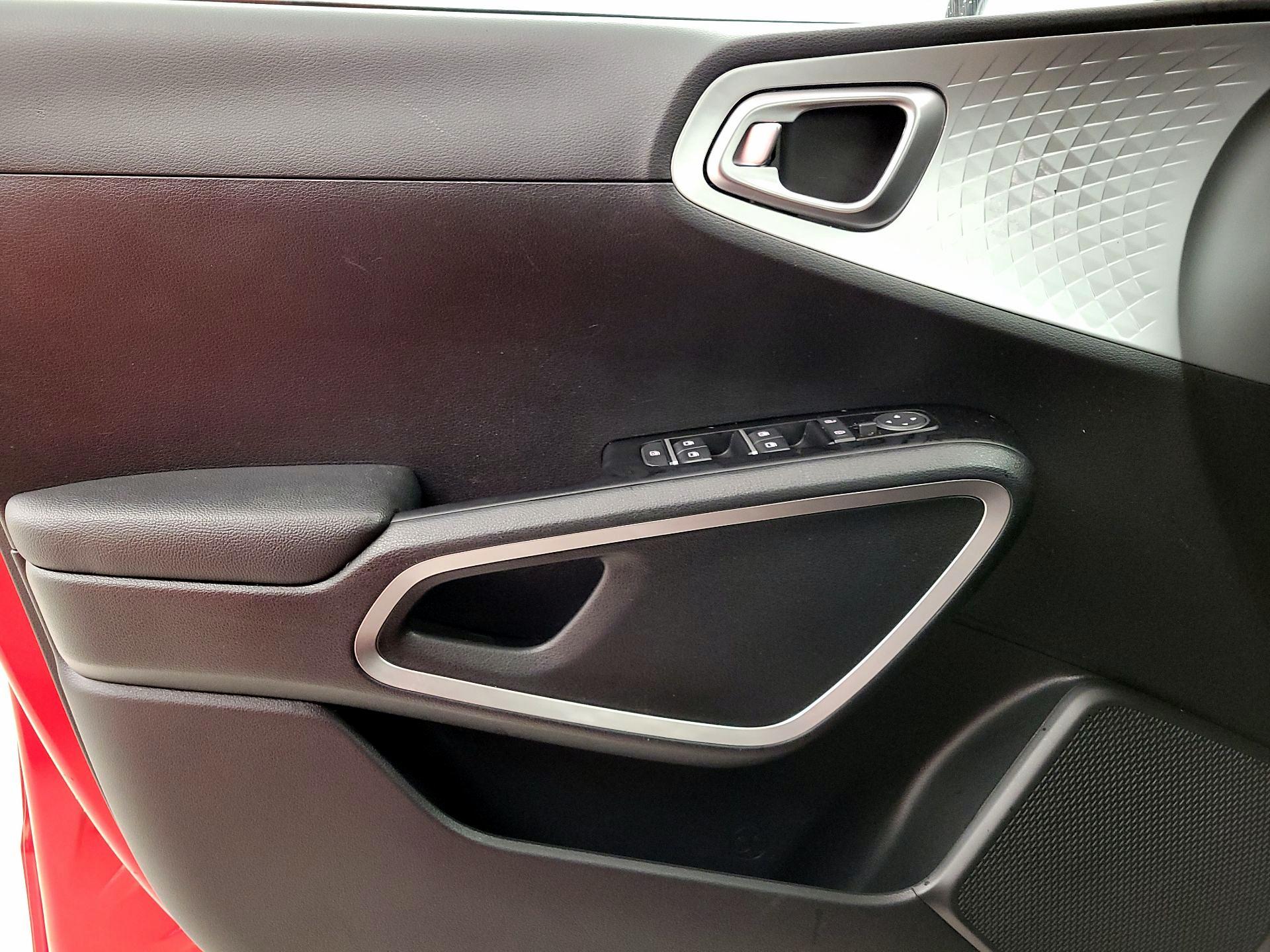 Thumbnail: 2022 Kia Soul - 12