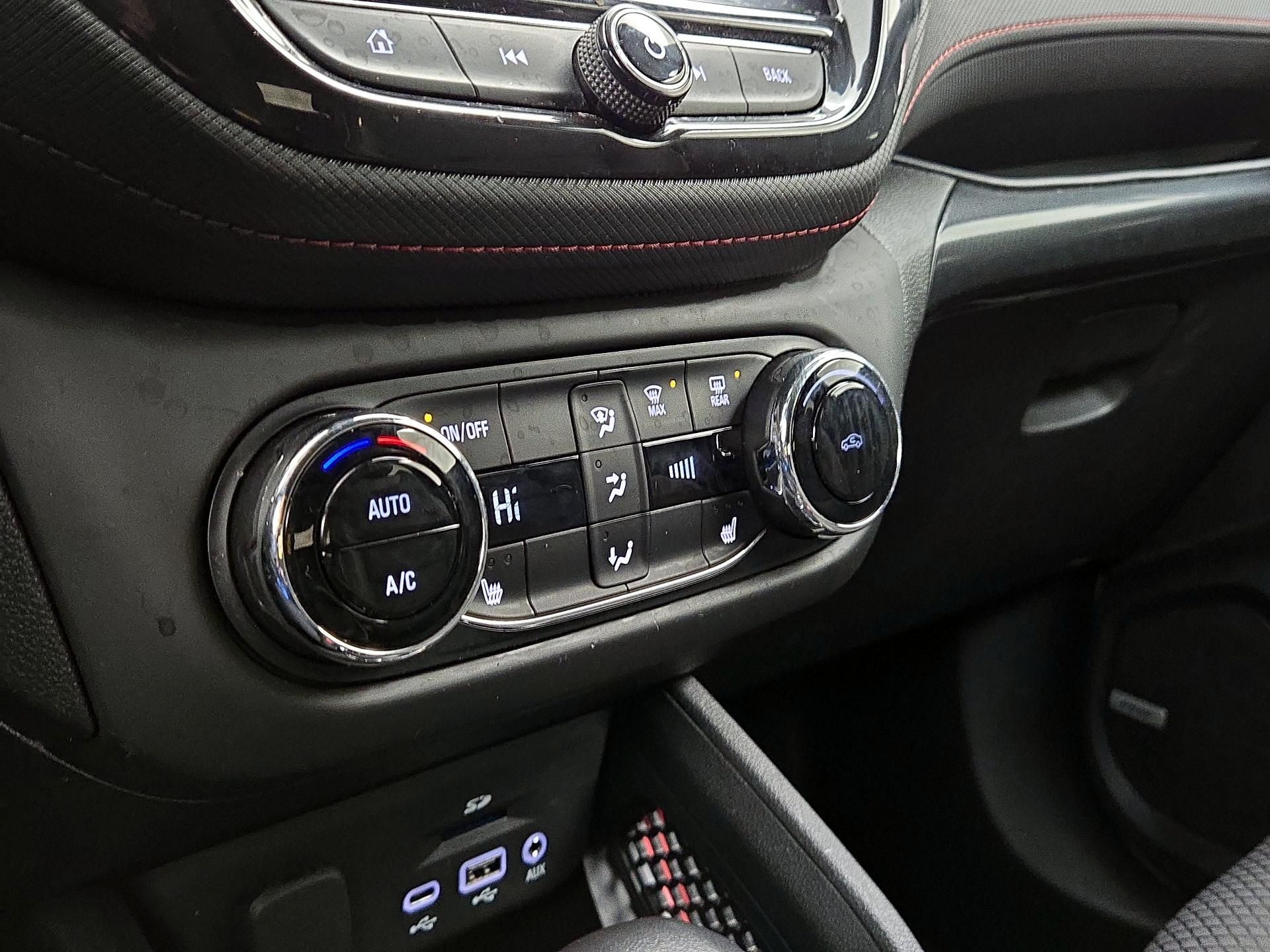 Thumbnail: 2022 Chevrolet TrailBlazer - 16