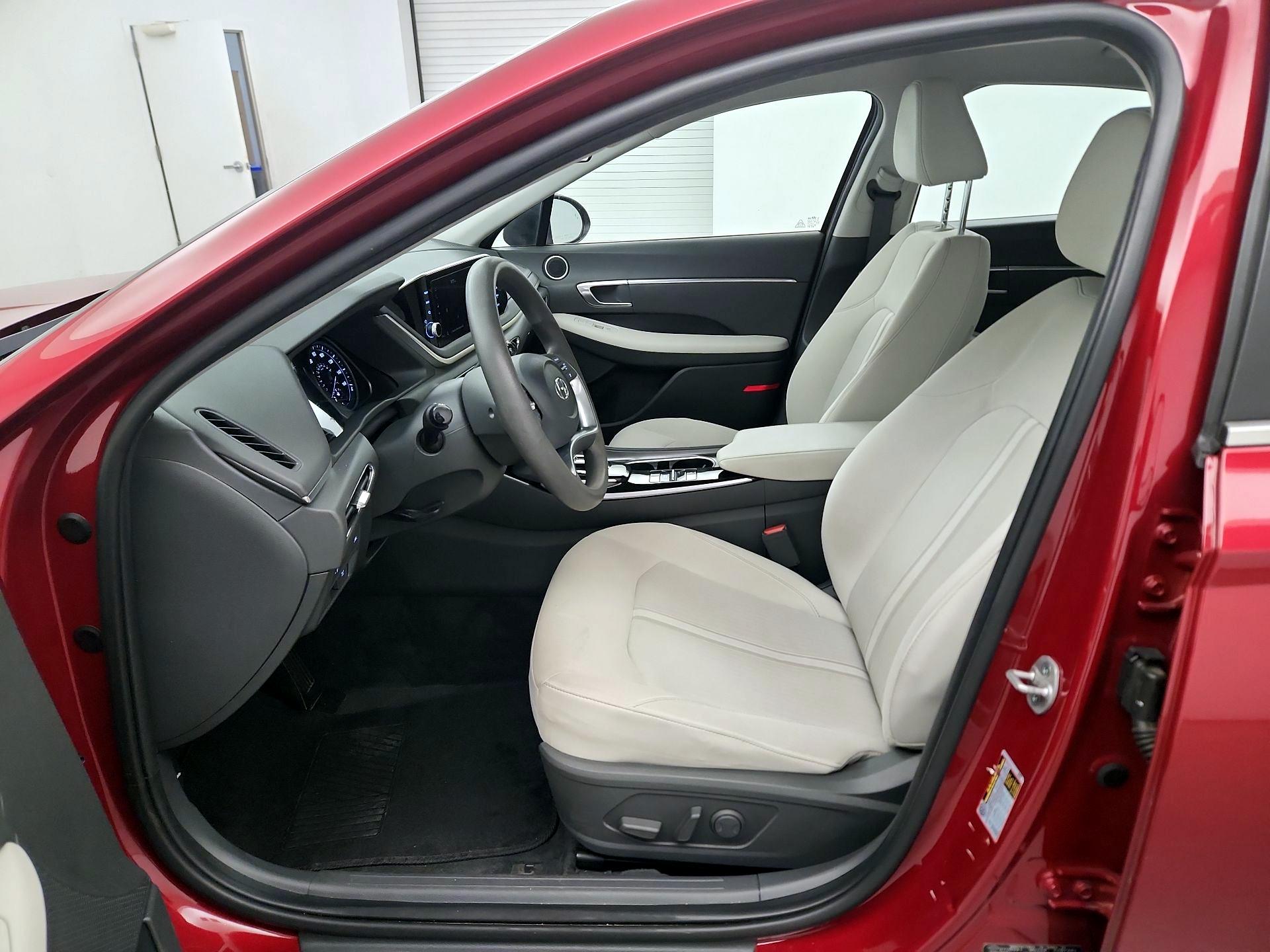 Thumbnail: 2023 Hyundai Sonata - 9