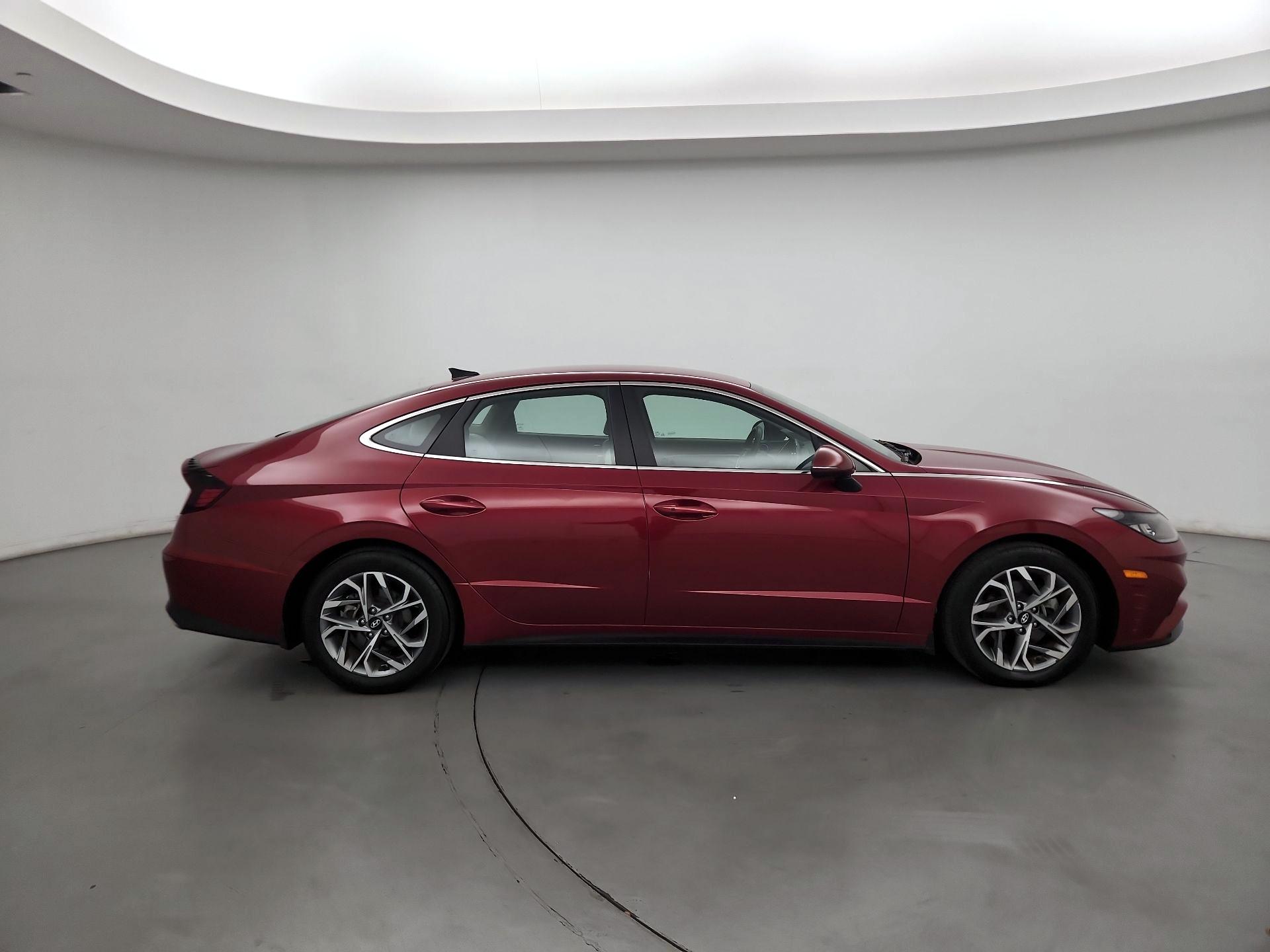 Thumbnail: 2023 Hyundai Sonata - 4