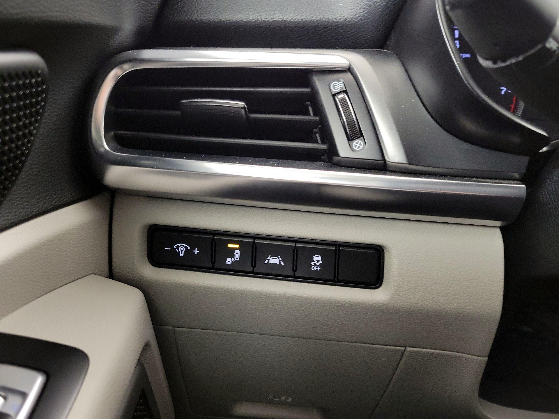 Thumbnail: 2022 Kia Telluride - 13