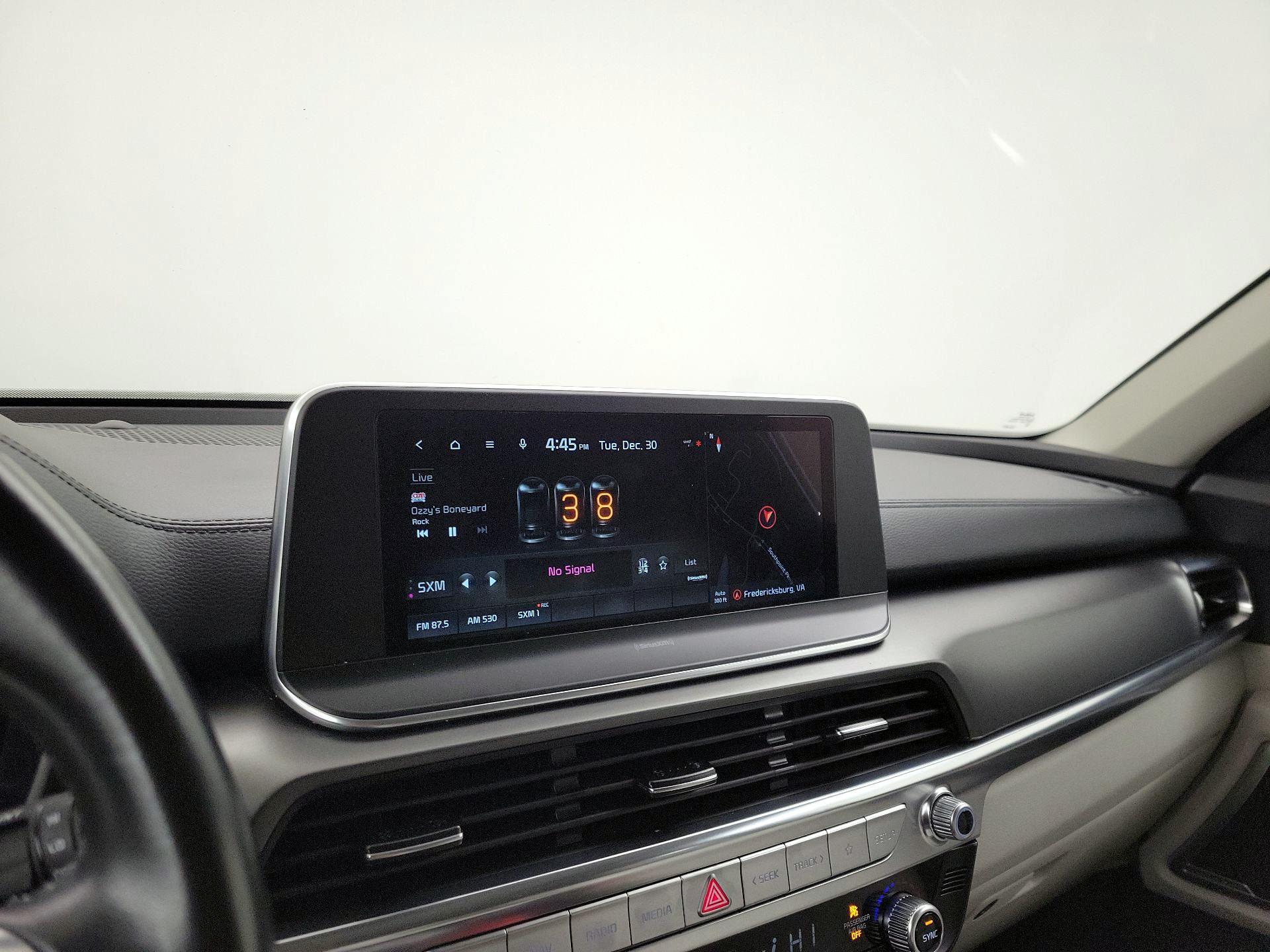 Thumbnail: 2022 Kia Telluride - 16