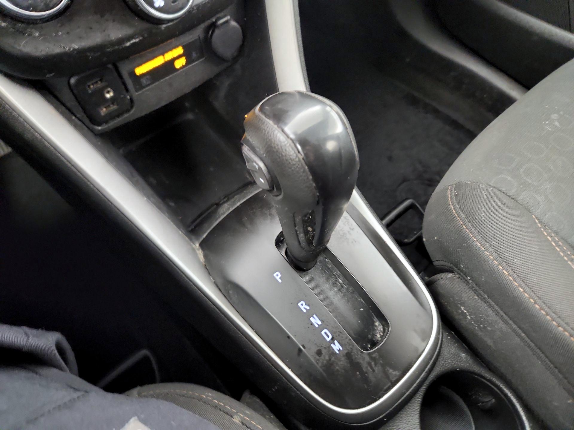 Thumbnail: 2021 Chevrolet Trax - 15