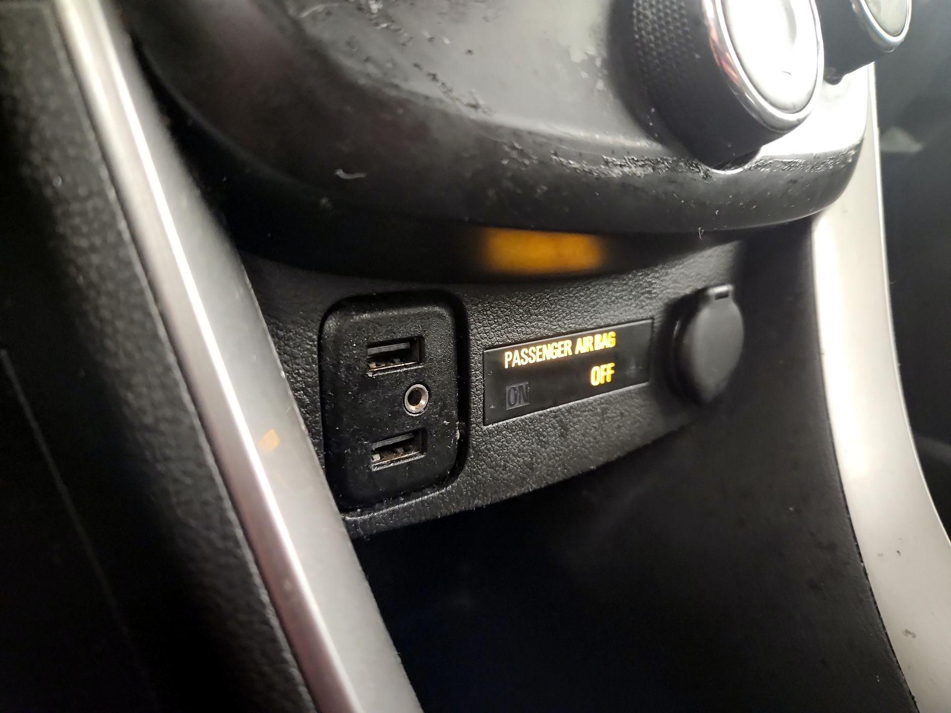 Thumbnail: 2021 Chevrolet Trax - 16