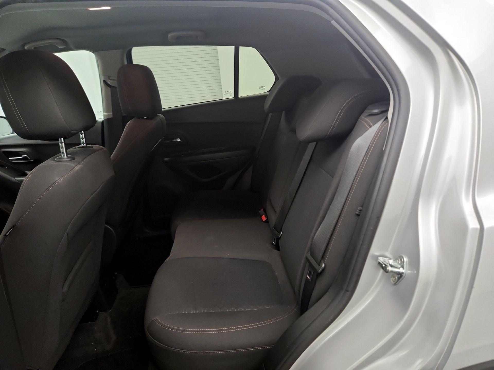 Thumbnail: 2021 Chevrolet Trax - 17