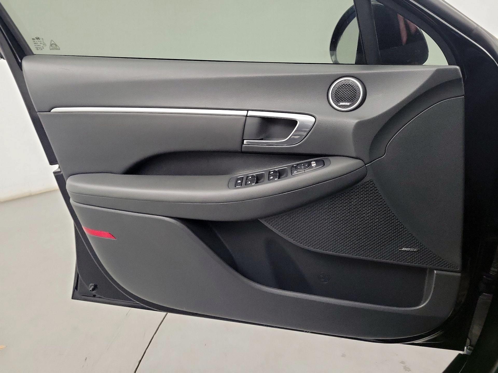 Thumbnail: 2023 Hyundai Sonata - 10