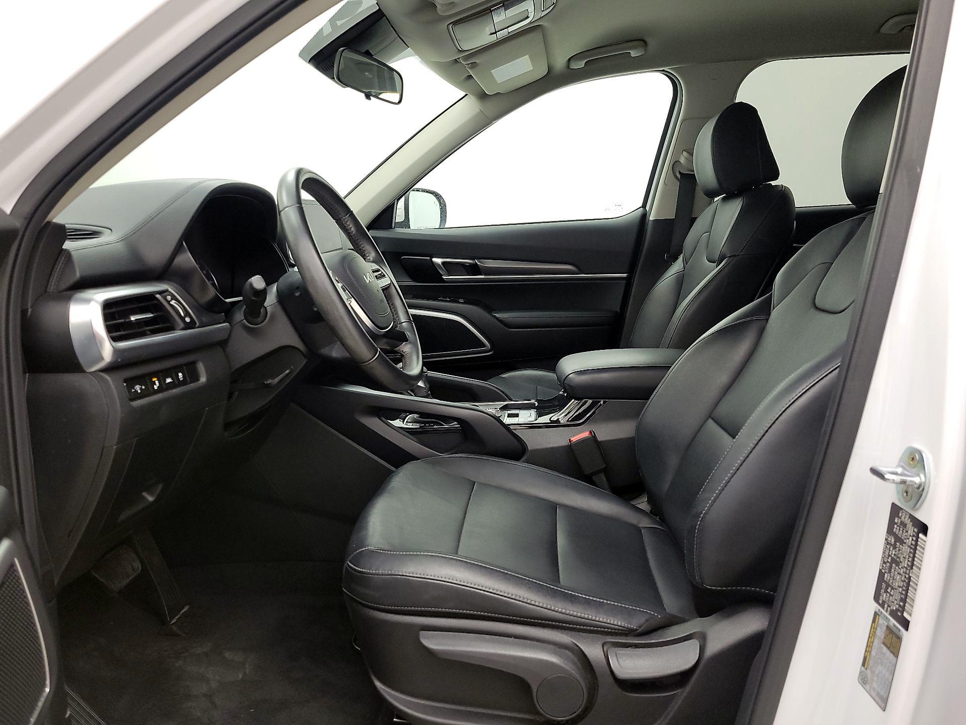 Thumbnail: 2022 Kia Telluride - 11