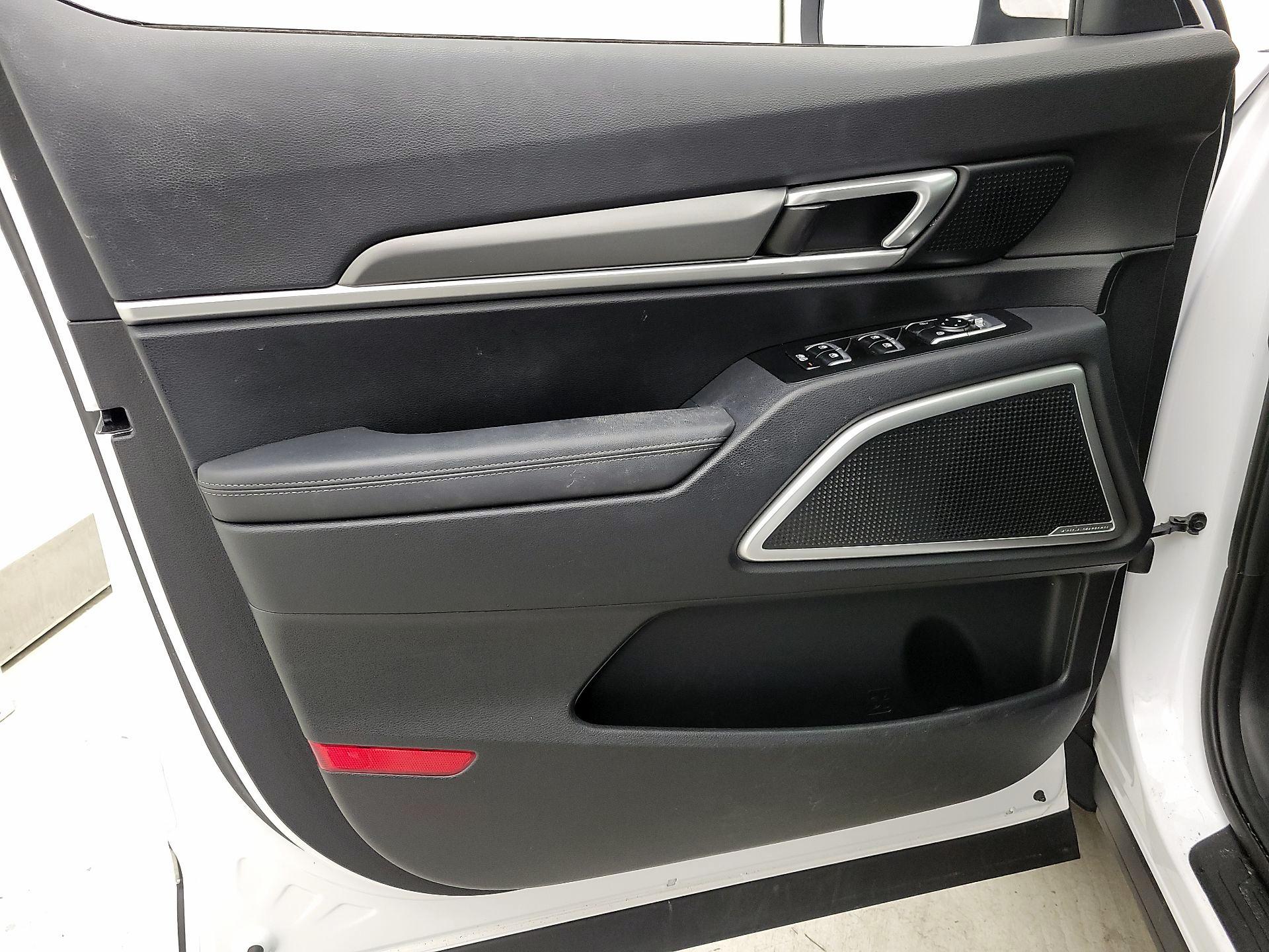 Thumbnail: 2022 Kia Telluride - 12