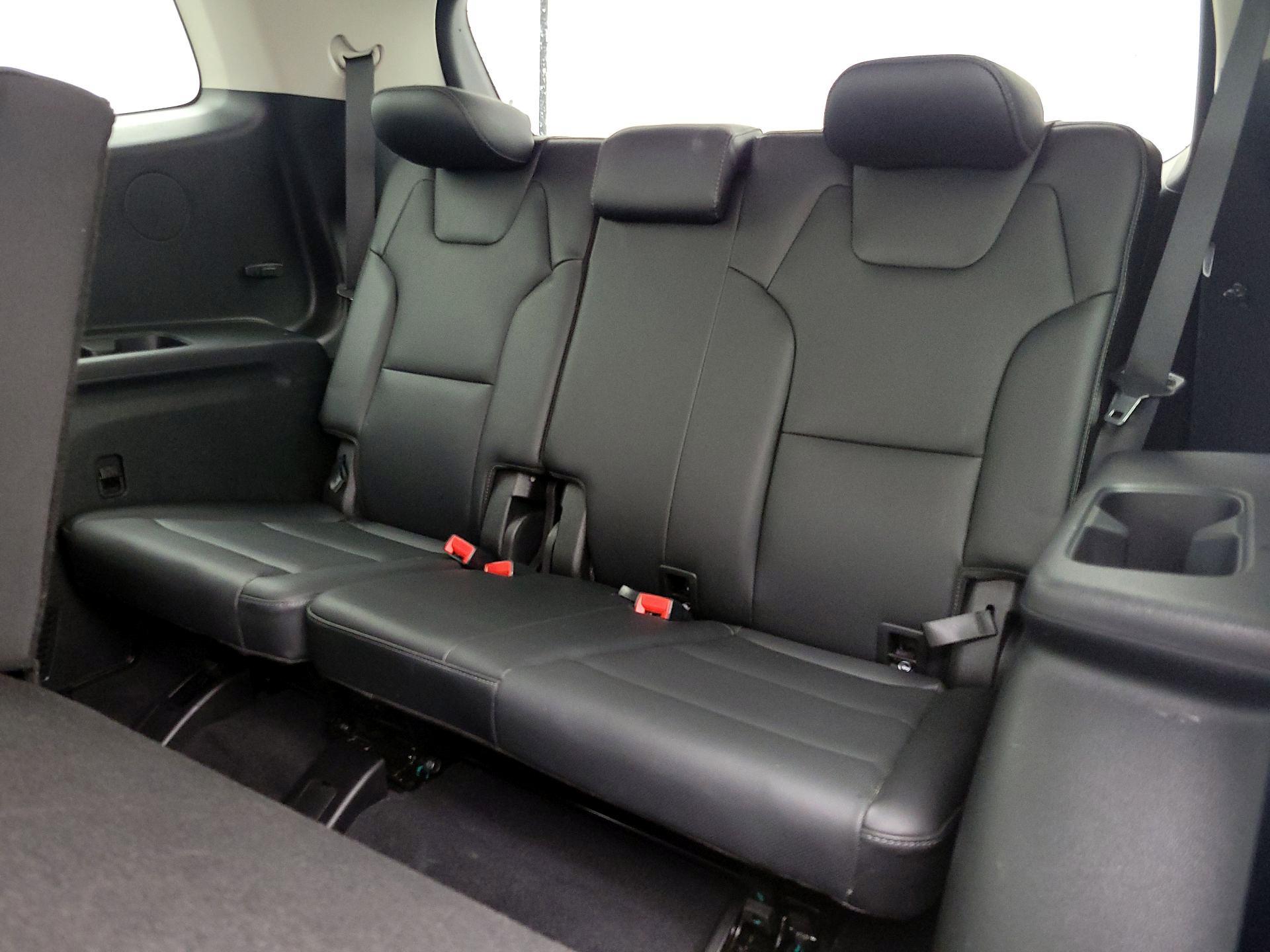 Thumbnail: 2022 Kia Telluride - 19