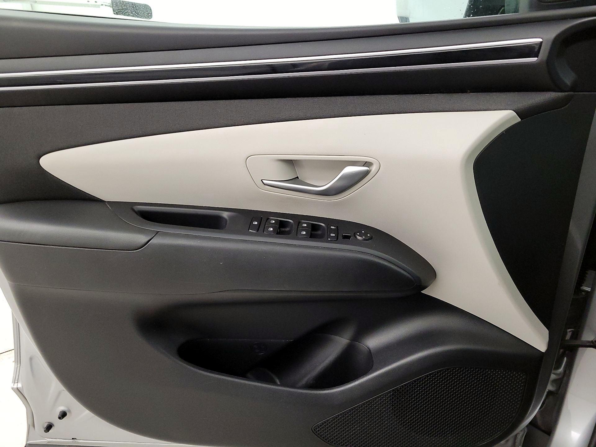 Thumbnail: 2023 Hyundai Tucson - 12