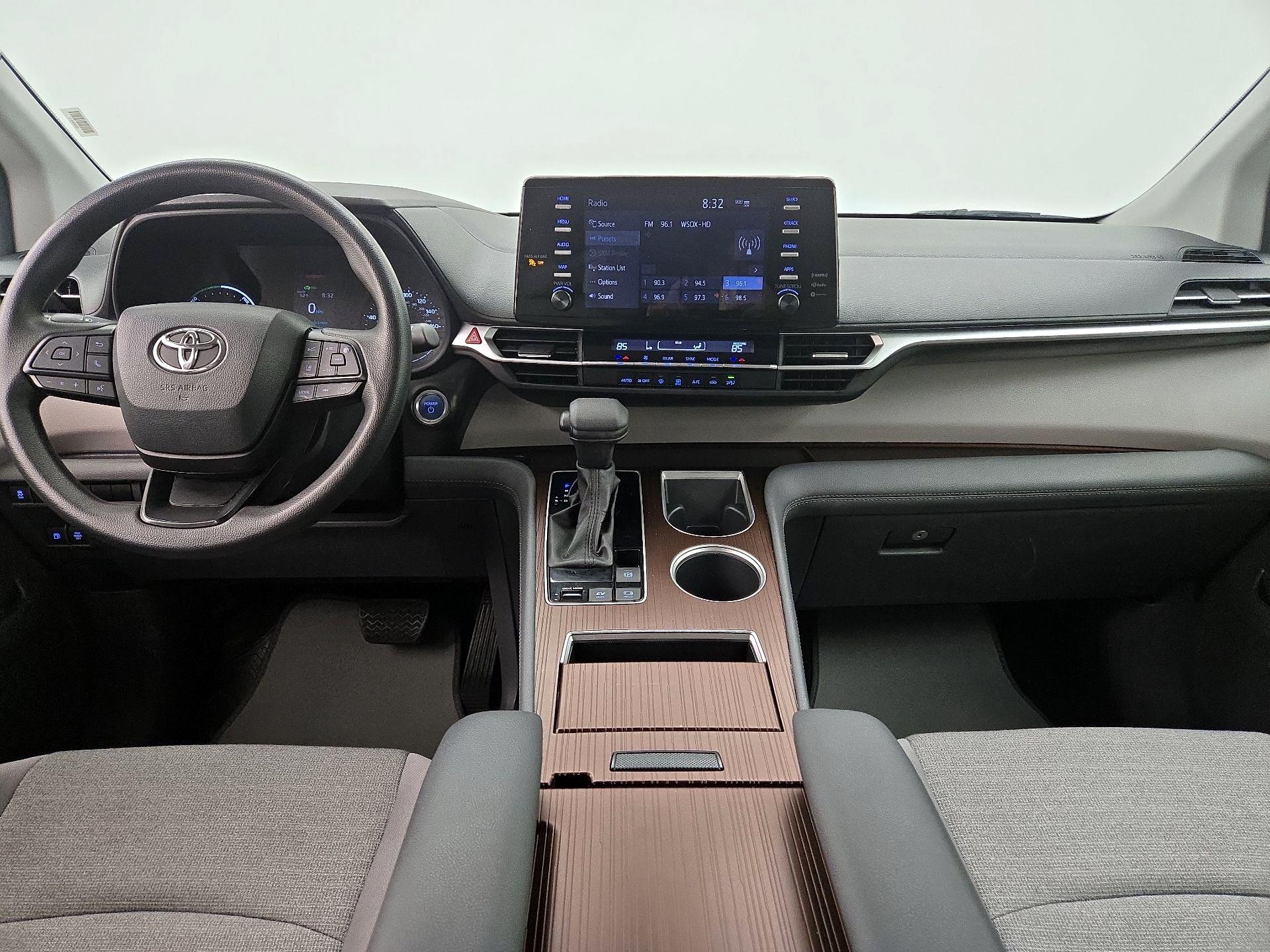 Thumbnail: 2024 Toyota Sienna - 9