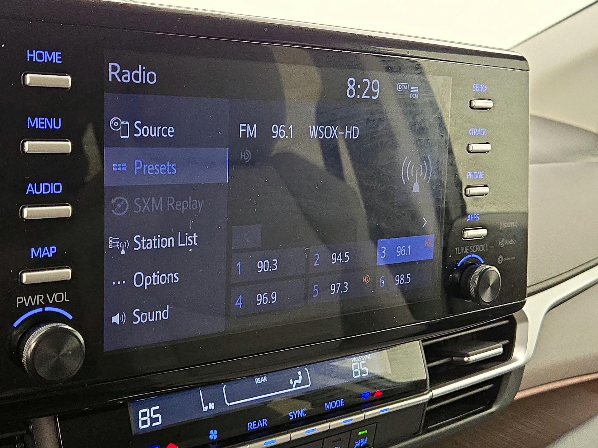 Thumbnail: 2024 Toyota Sienna - 14