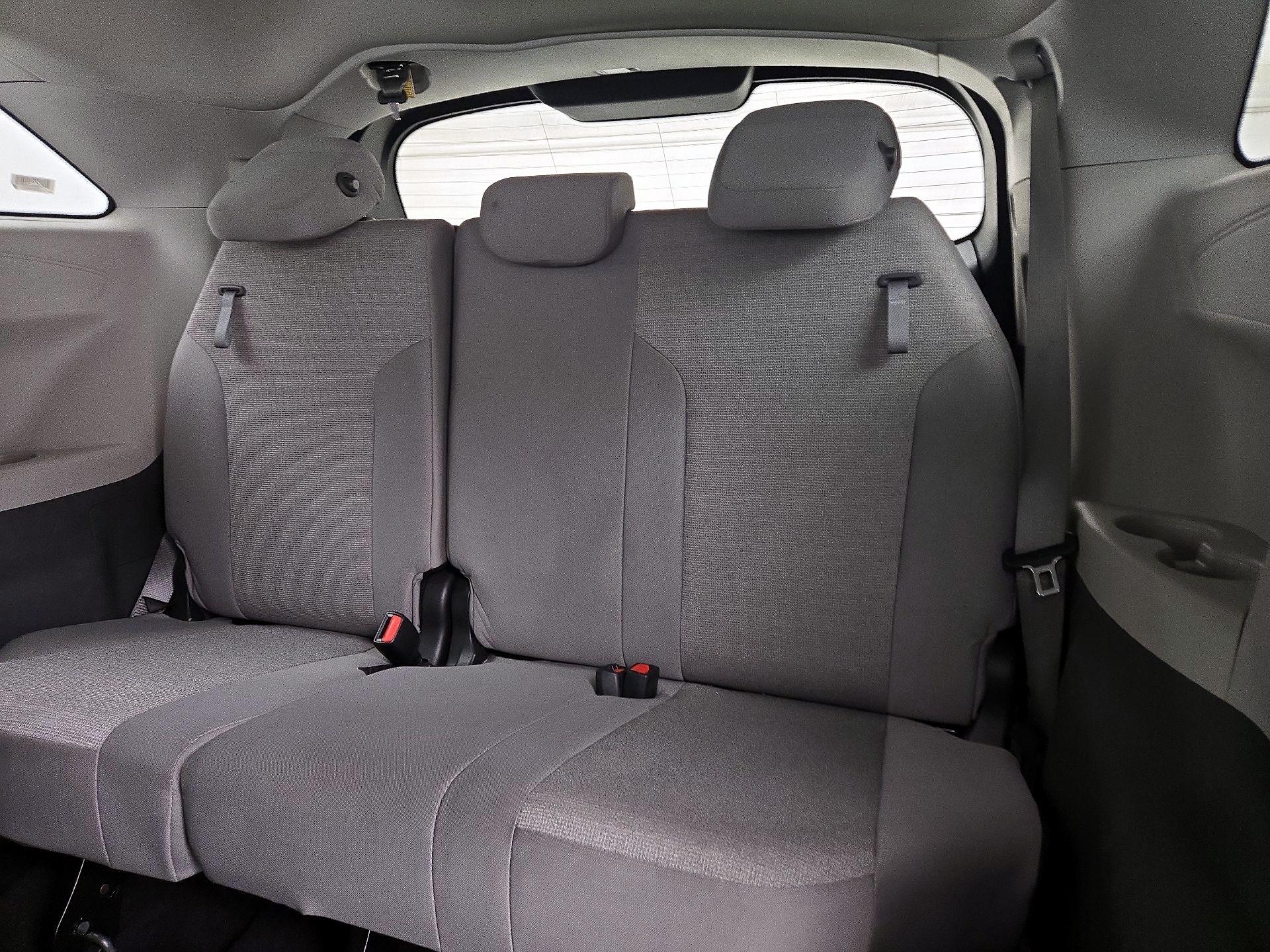 Thumbnail: 2024 Toyota Sienna - 19