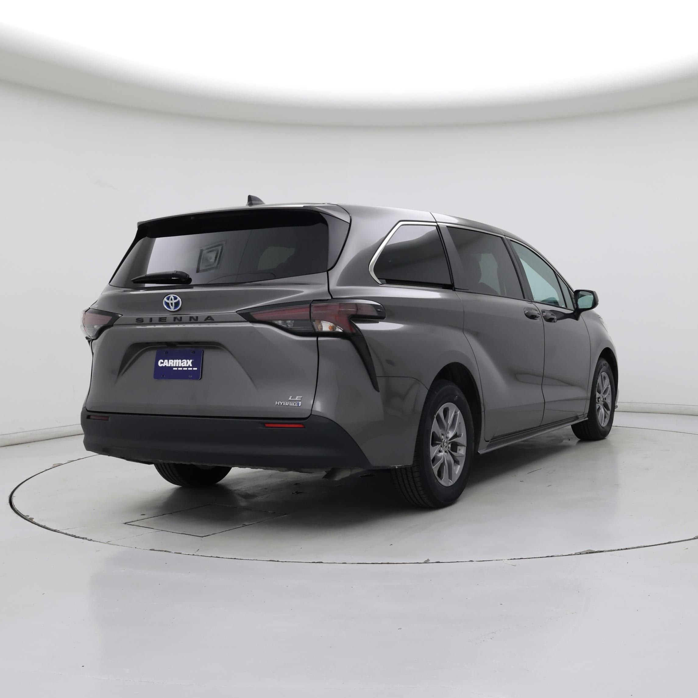 Thumbnail: 2024 Toyota Sienna - 8