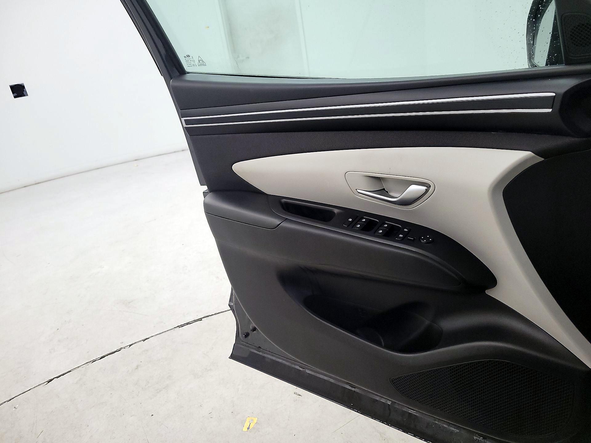 Thumbnail: 2023 Hyundai Tucson - 12