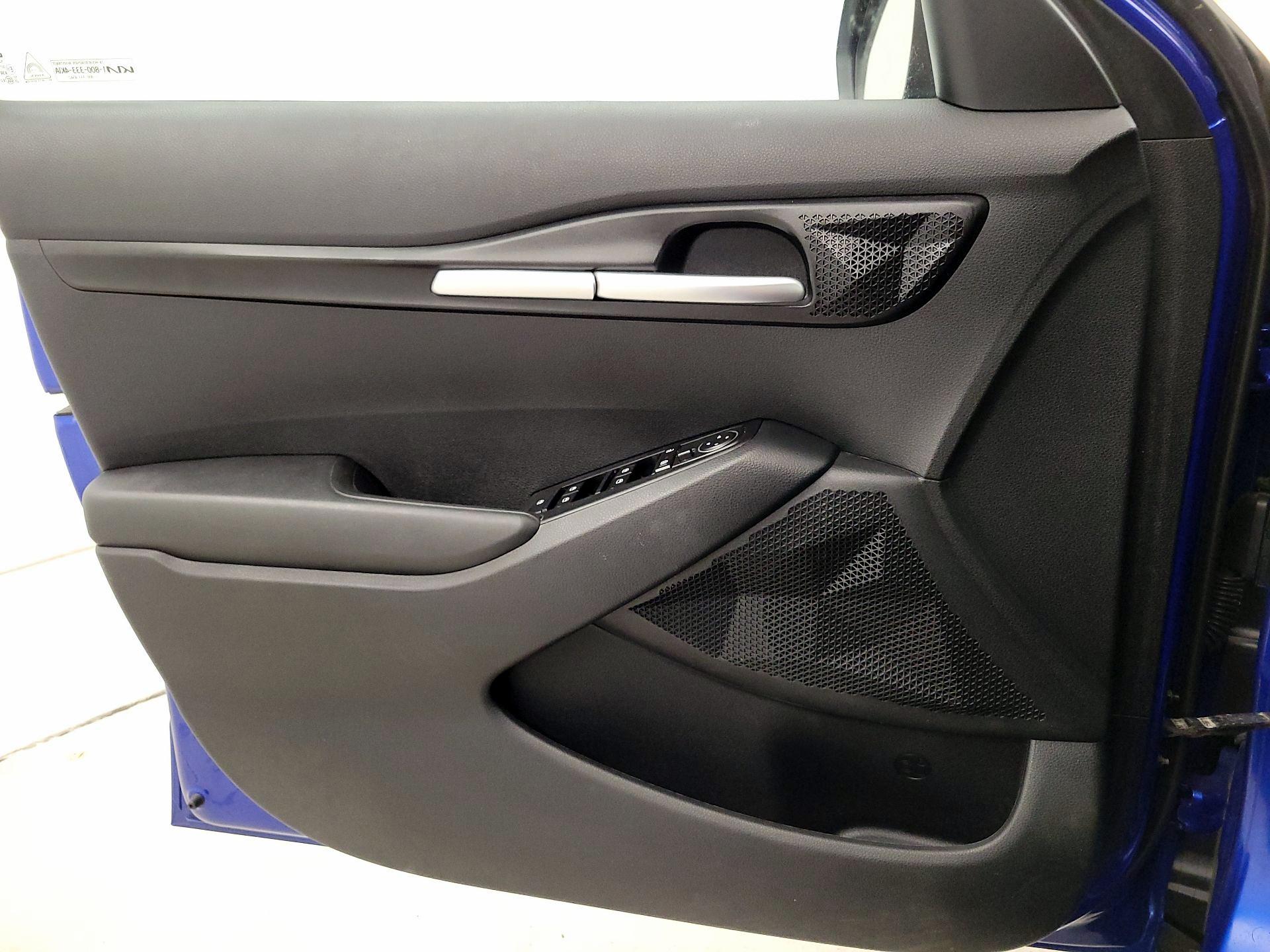 Thumbnail: 2022 Kia Seltos - 12