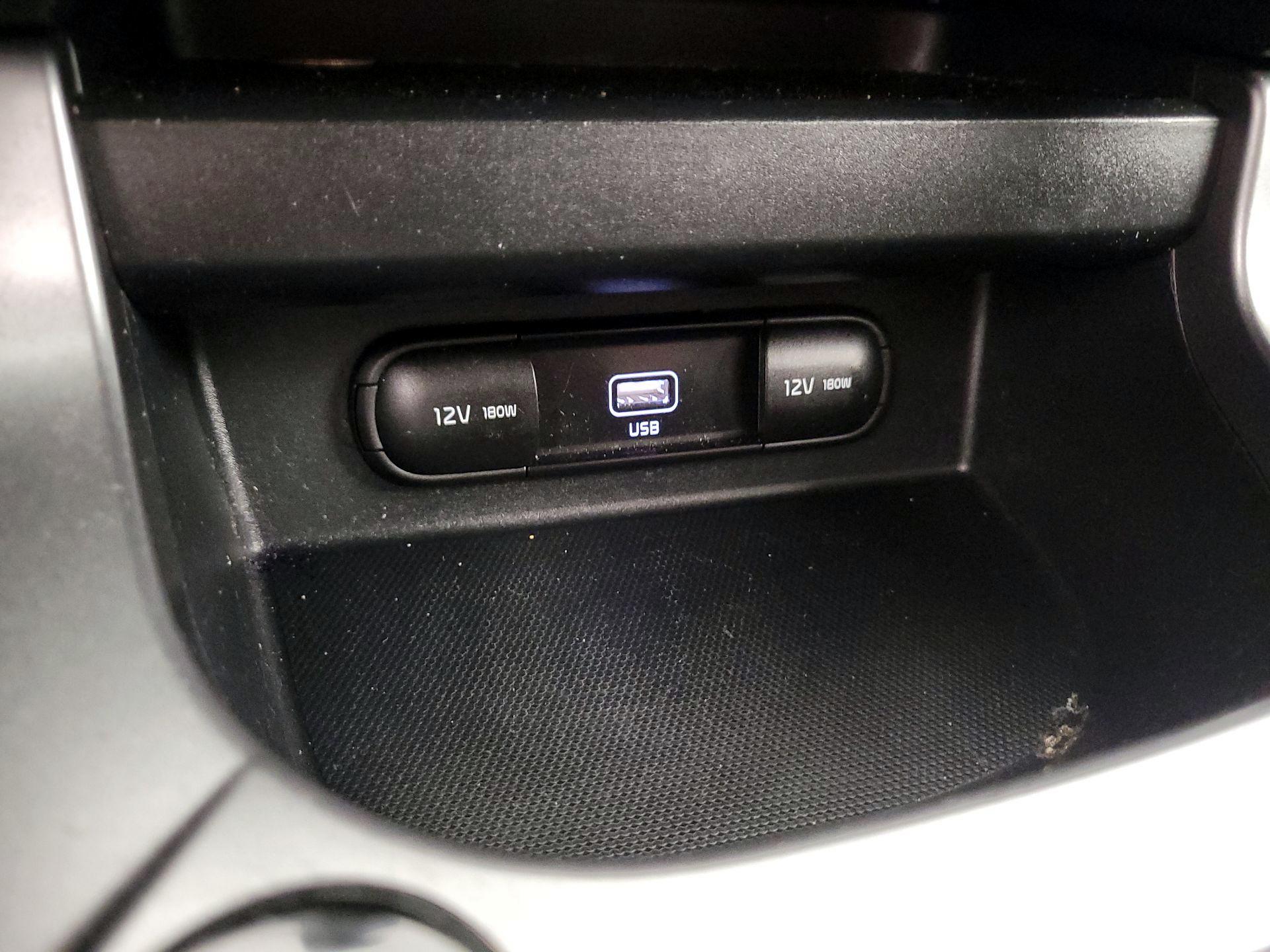 Thumbnail: 2022 Kia Seltos - 18