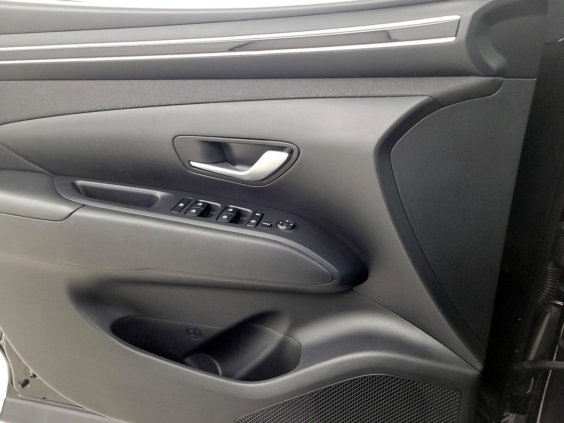 Thumbnail: 2023 Hyundai Tucson - 12