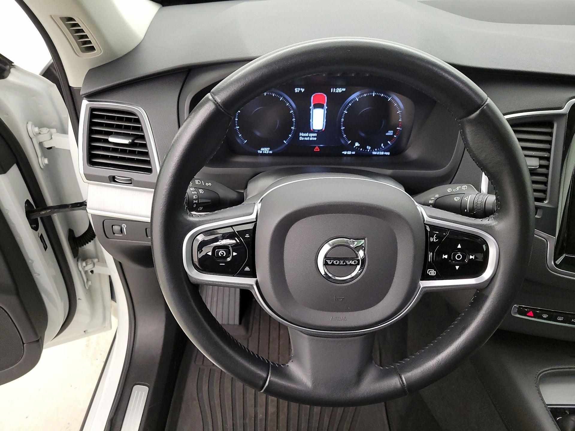 Thumbnail: 2022 Volvo XC90 - 10