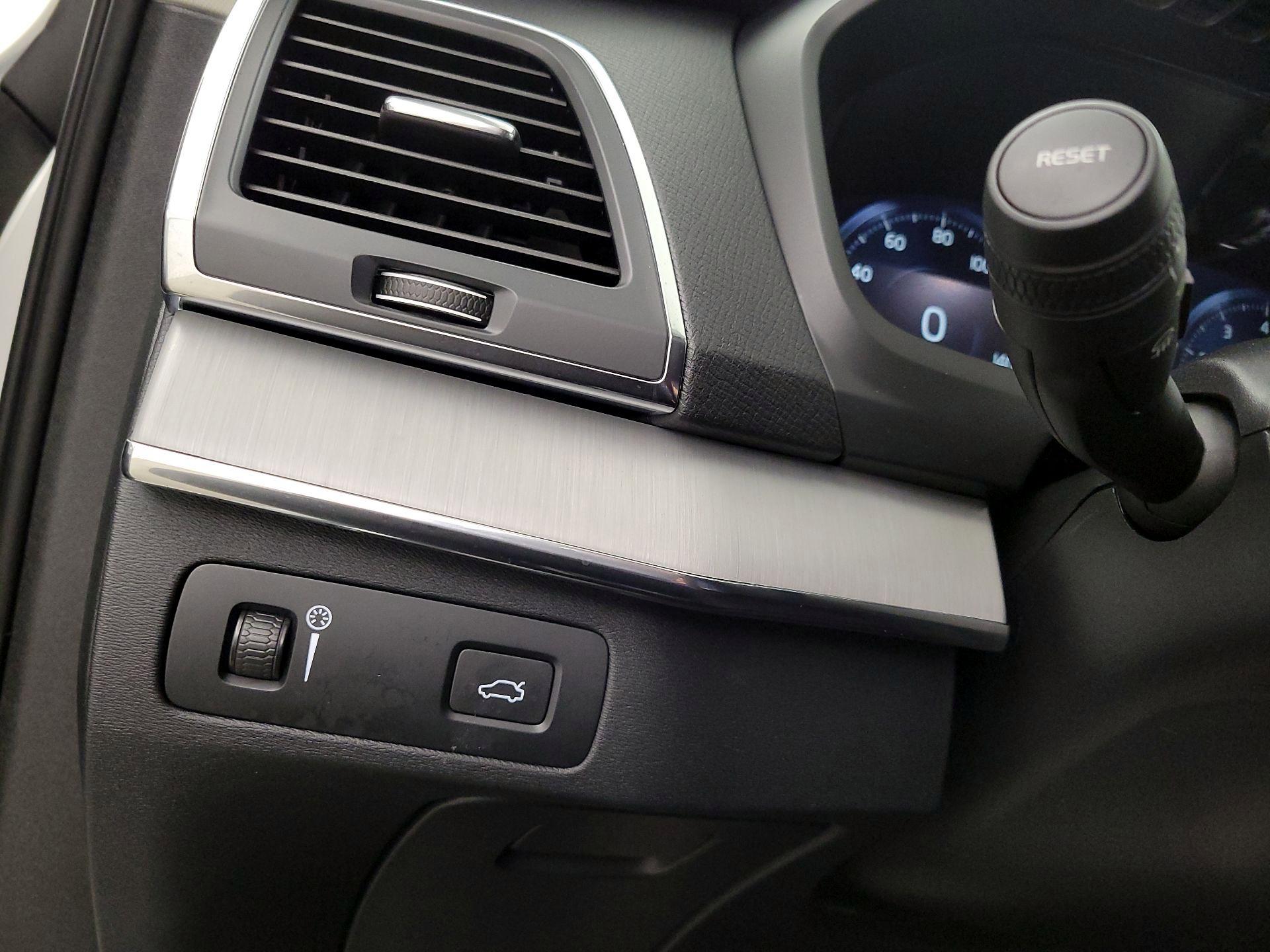 Thumbnail: 2022 Volvo XC90 - 13