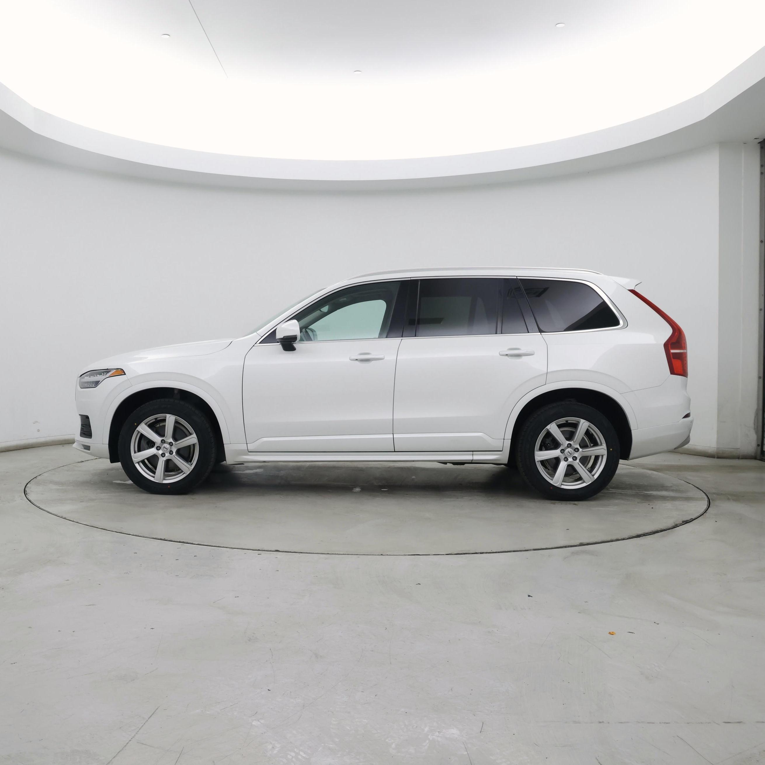 Thumbnail: 2022 Volvo XC90 - 3