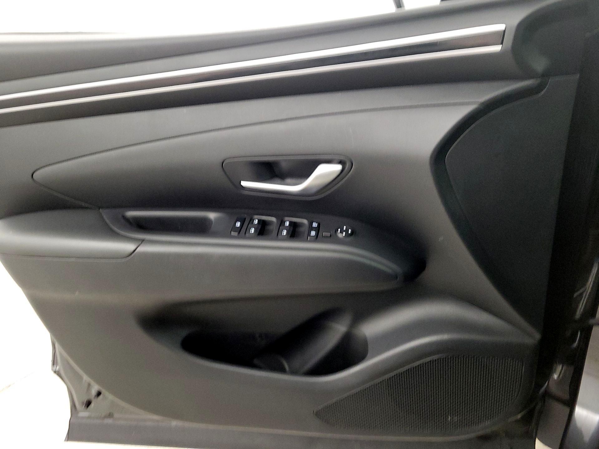 Thumbnail: 2023 Hyundai Tucson - 12