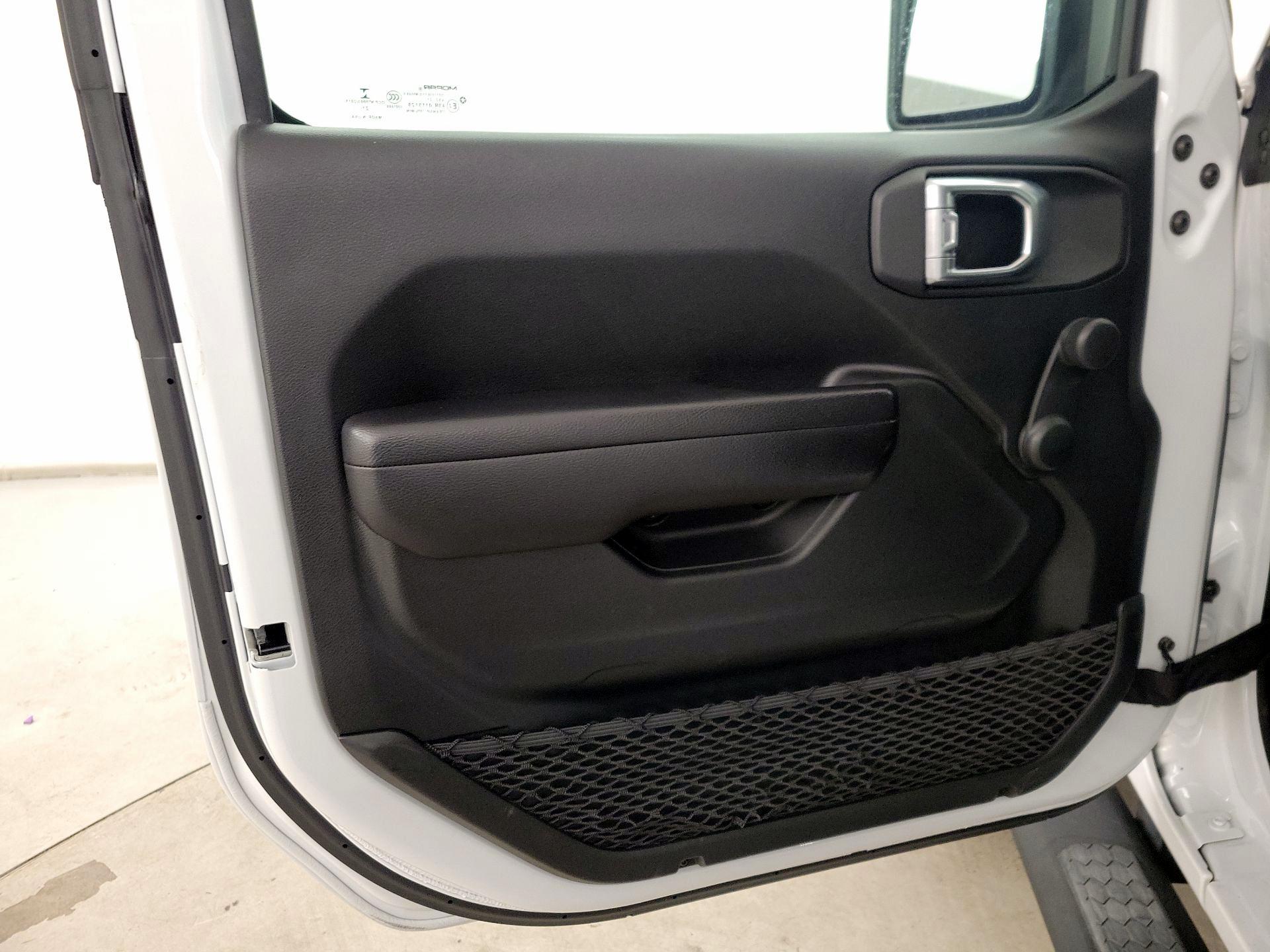 Thumbnail: 2021 Jeep Wrangler - 12