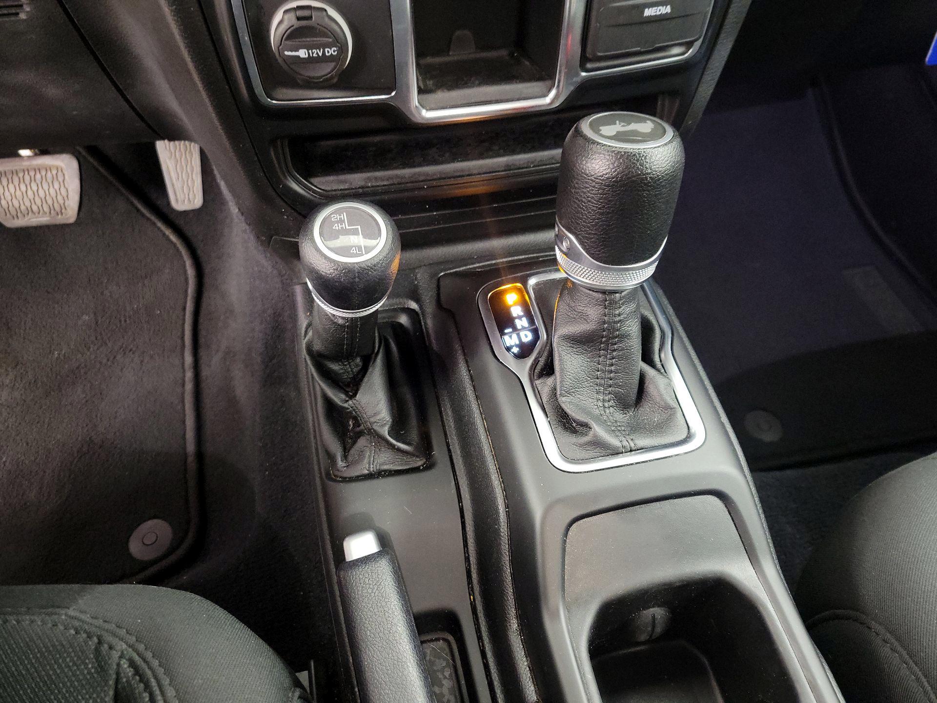 Thumbnail: 2021 Jeep Wrangler - 17