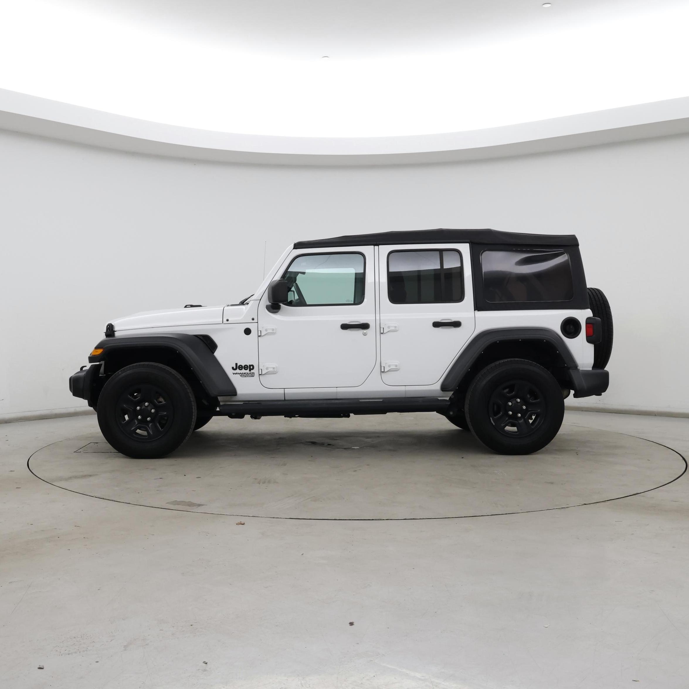 Thumbnail: 2021 Jeep Wrangler - 3