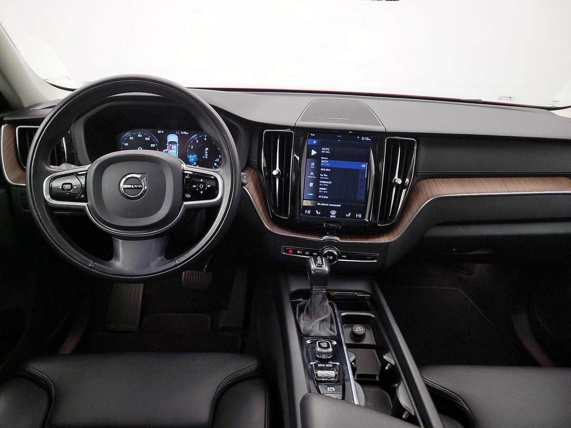 Thumbnail: 2020 Volvo XC60 - 9