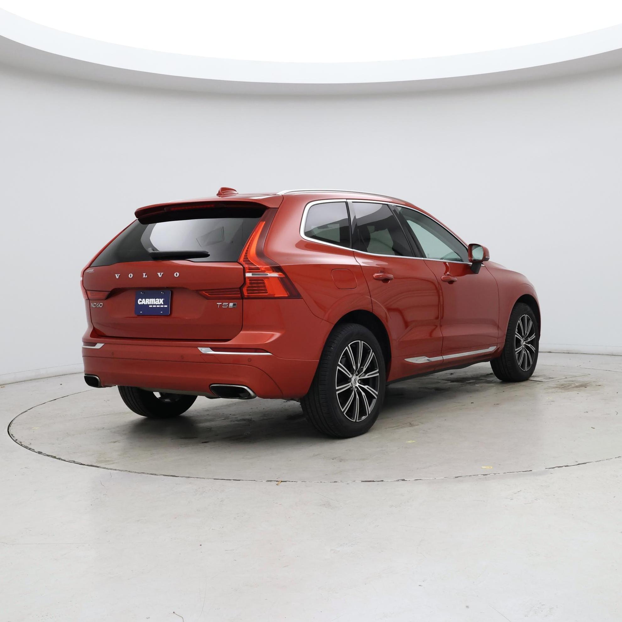 Thumbnail: 2020 Volvo XC60 - 8