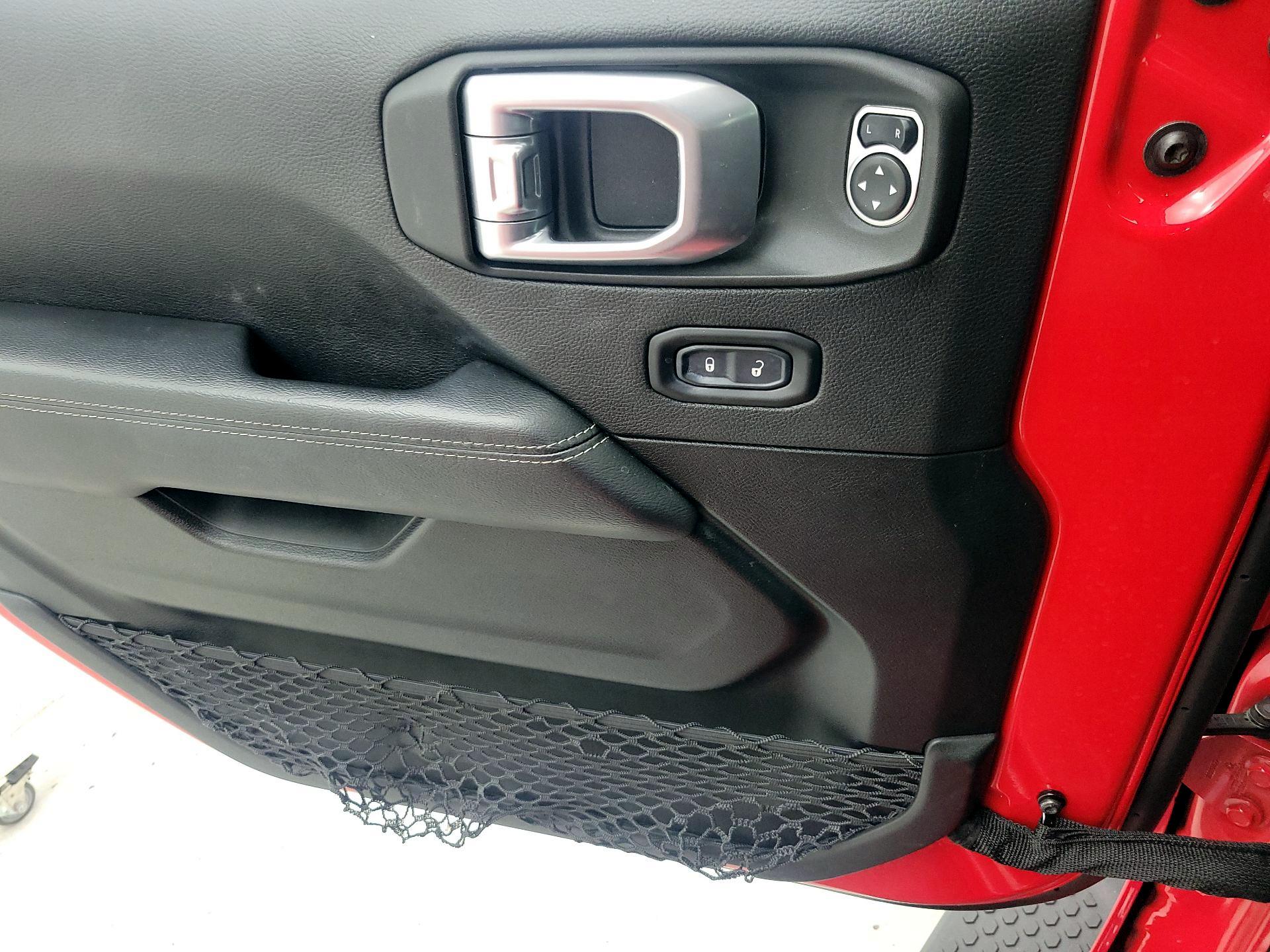 Thumbnail: 2021 Jeep Wrangler - 12