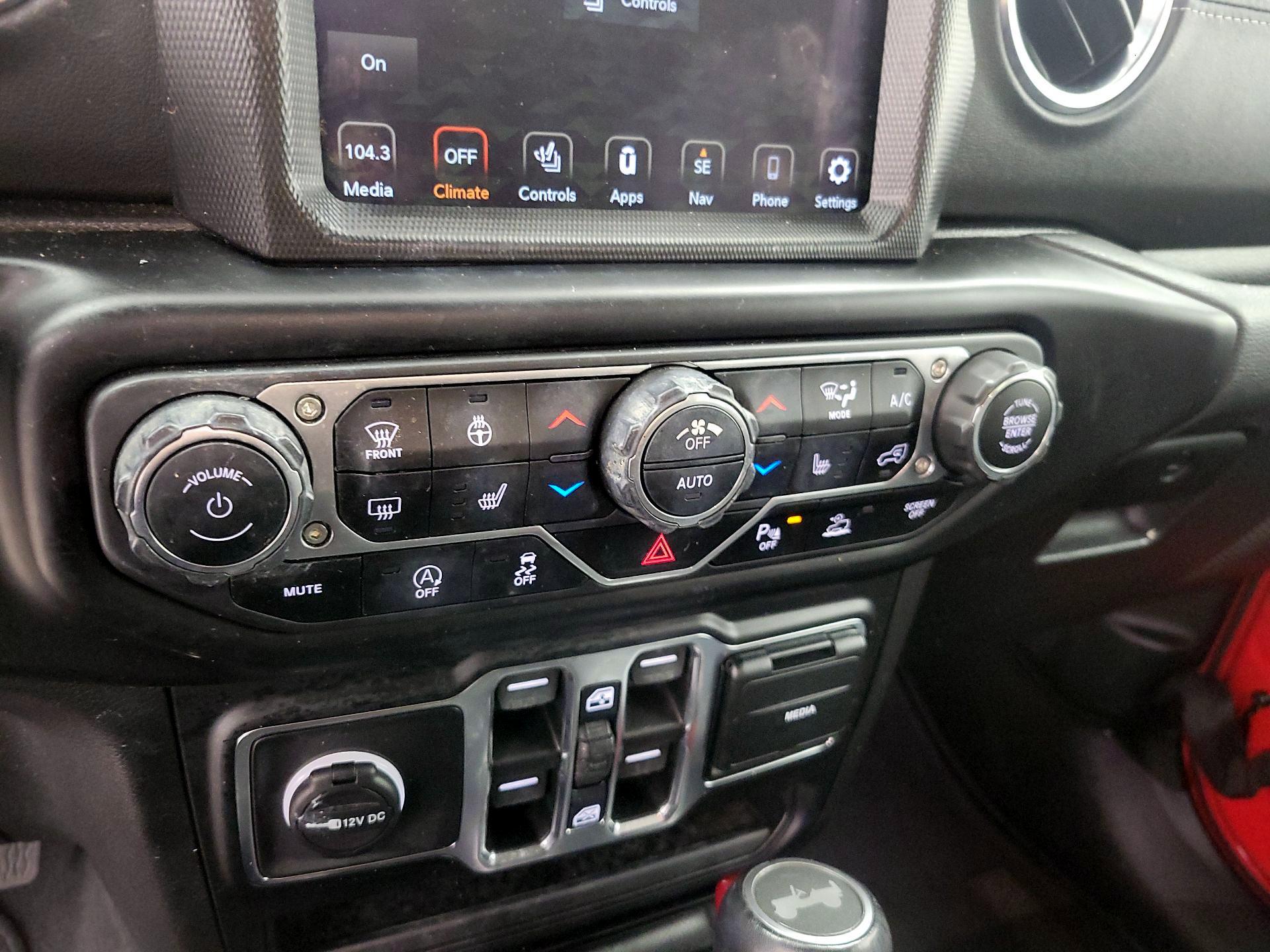 Thumbnail: 2021 Jeep Wrangler - 16