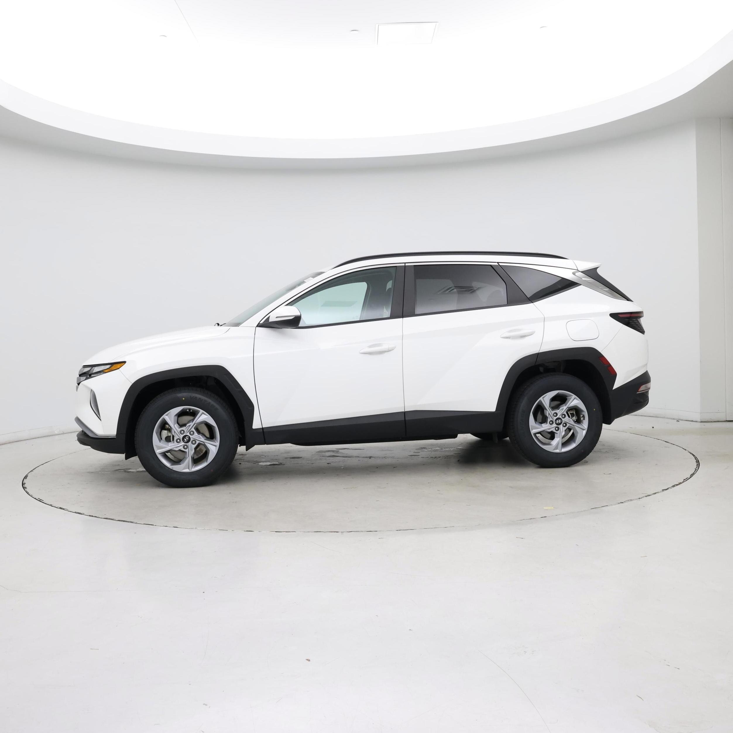 Thumbnail: 2023 Hyundai Tucson - 3