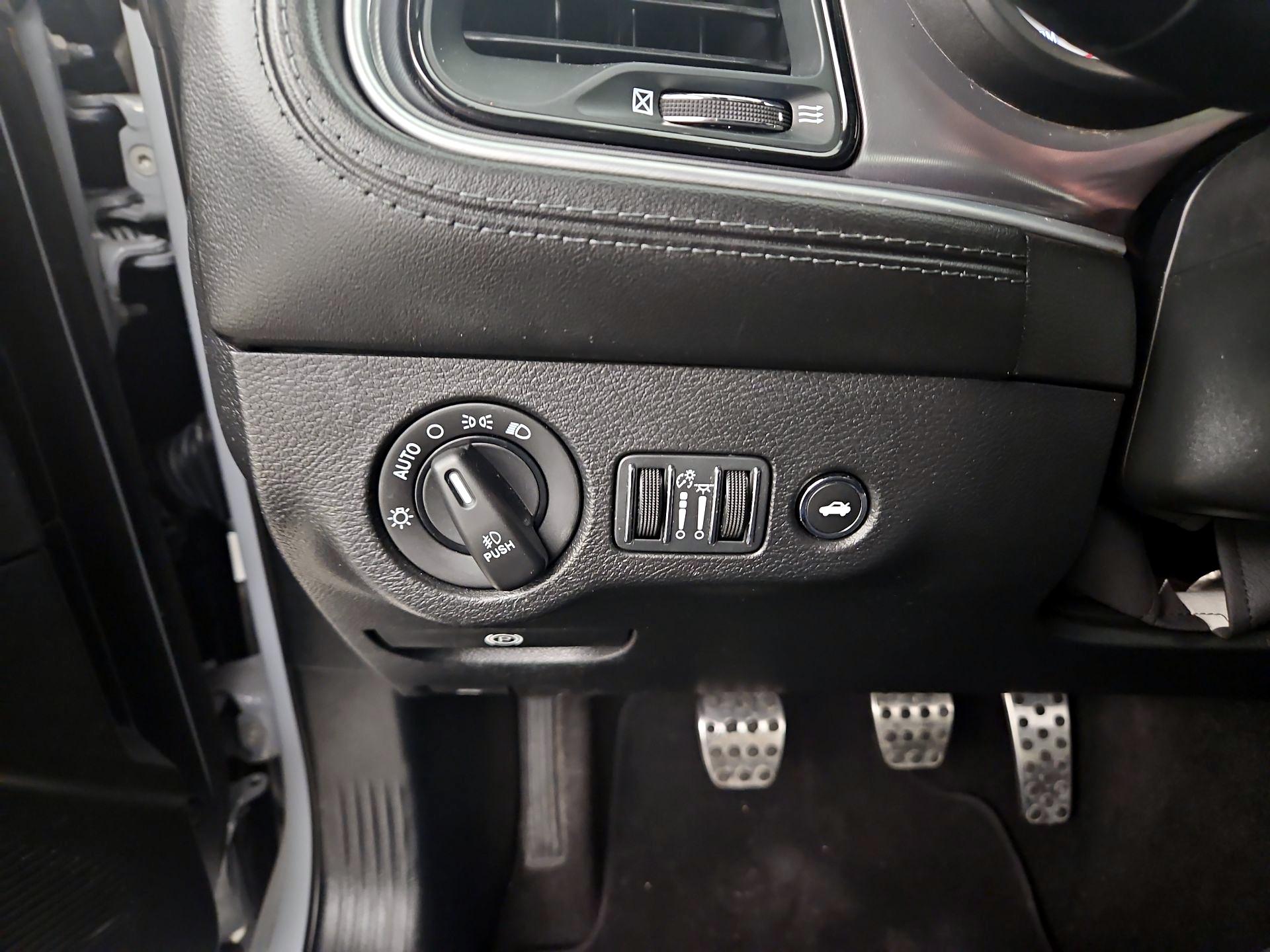 Thumbnail: 2020 Dodge Challenger - 13