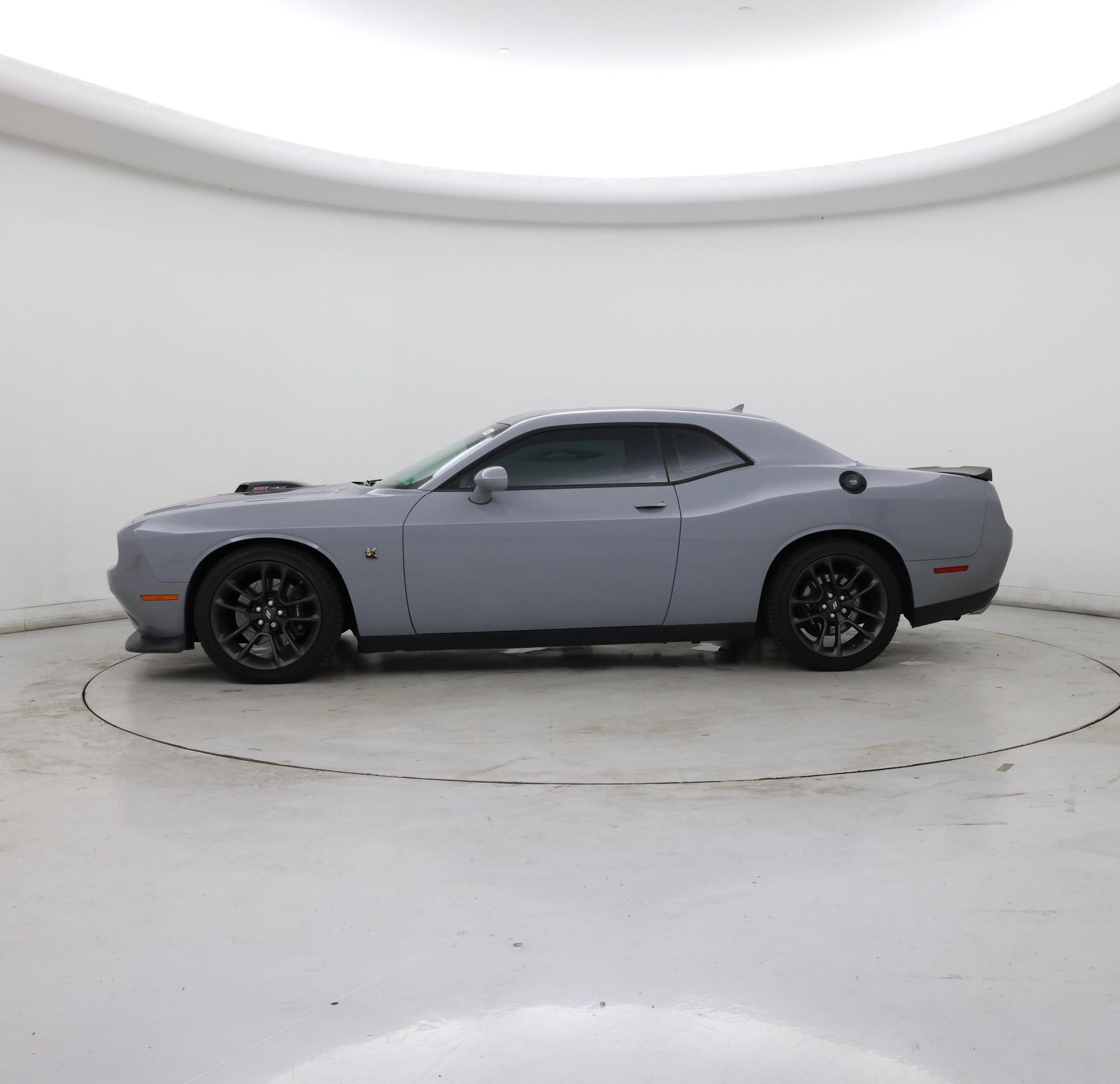 Thumbnail: 2020 Dodge Challenger - 3