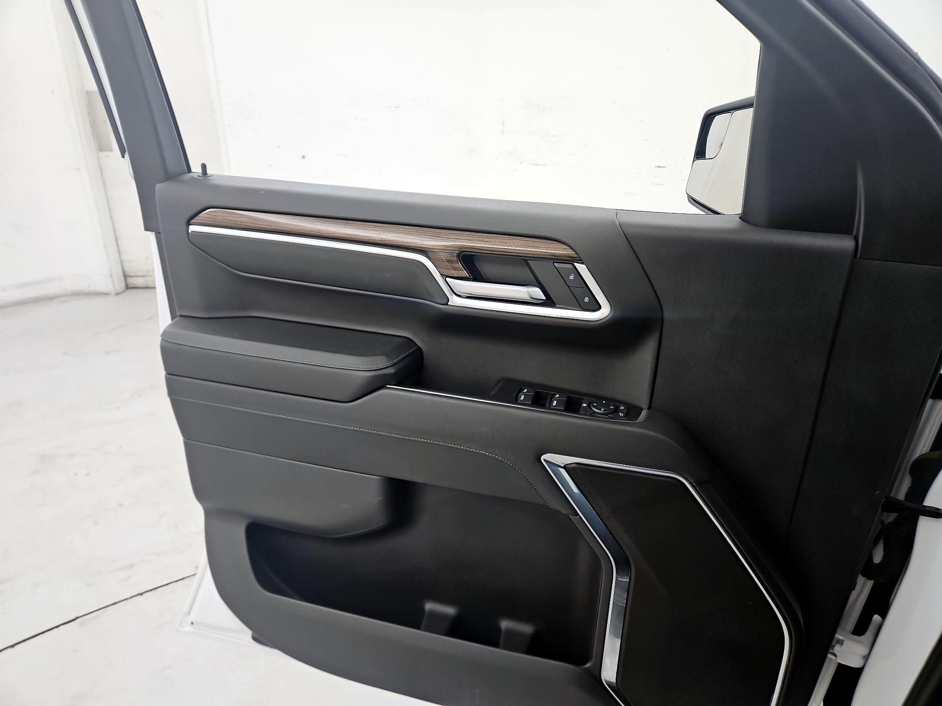 Thumbnail: 2024 Chevrolet Silverado 1500 - 12