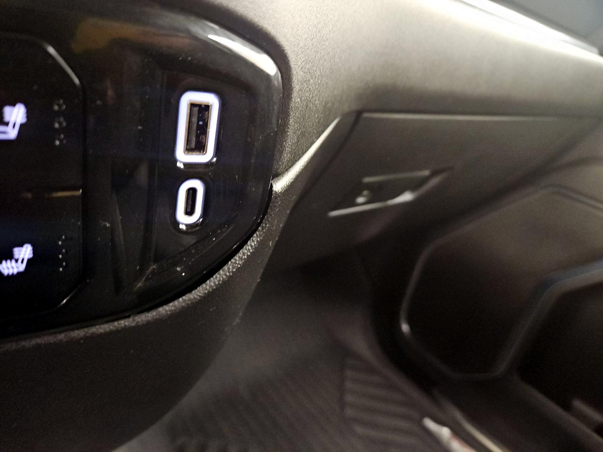 Thumbnail: 2024 Chevrolet Silverado 1500 - 18