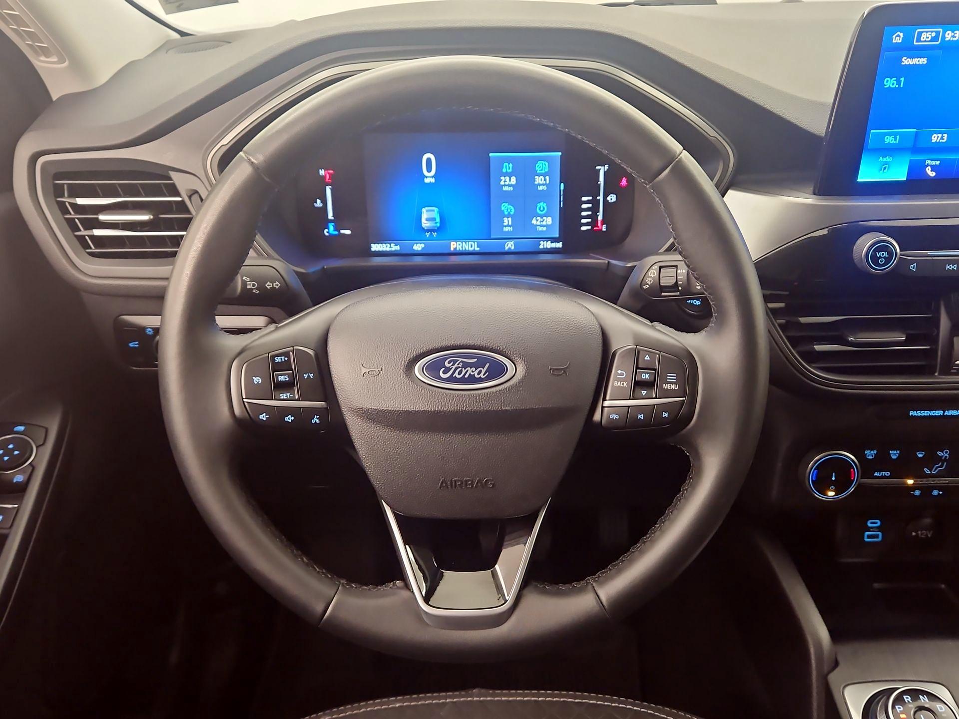 Thumbnail: 2023 Ford Escape - 10