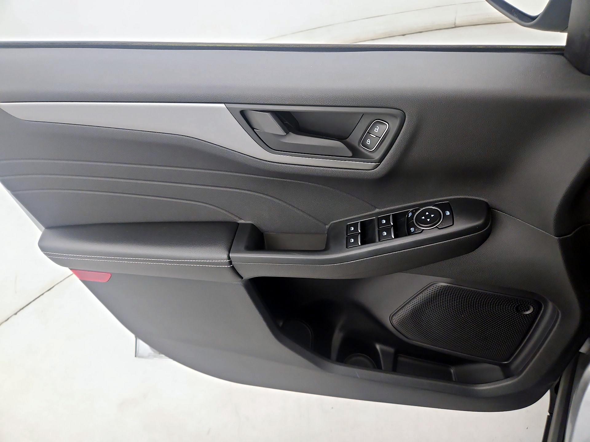 Thumbnail: 2023 Ford Escape - 12