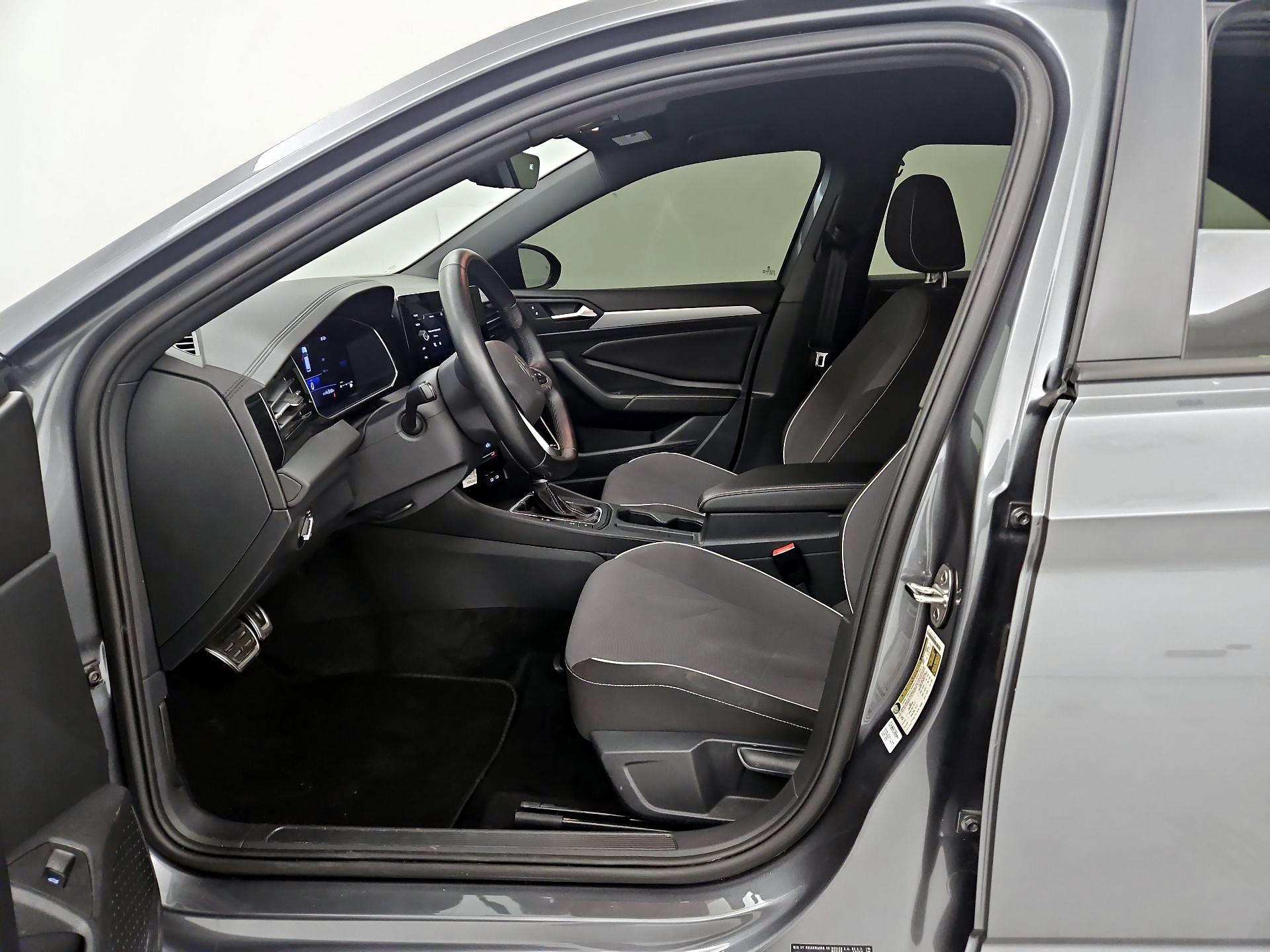 Thumbnail: 2025 Volkswagen Jetta - 11